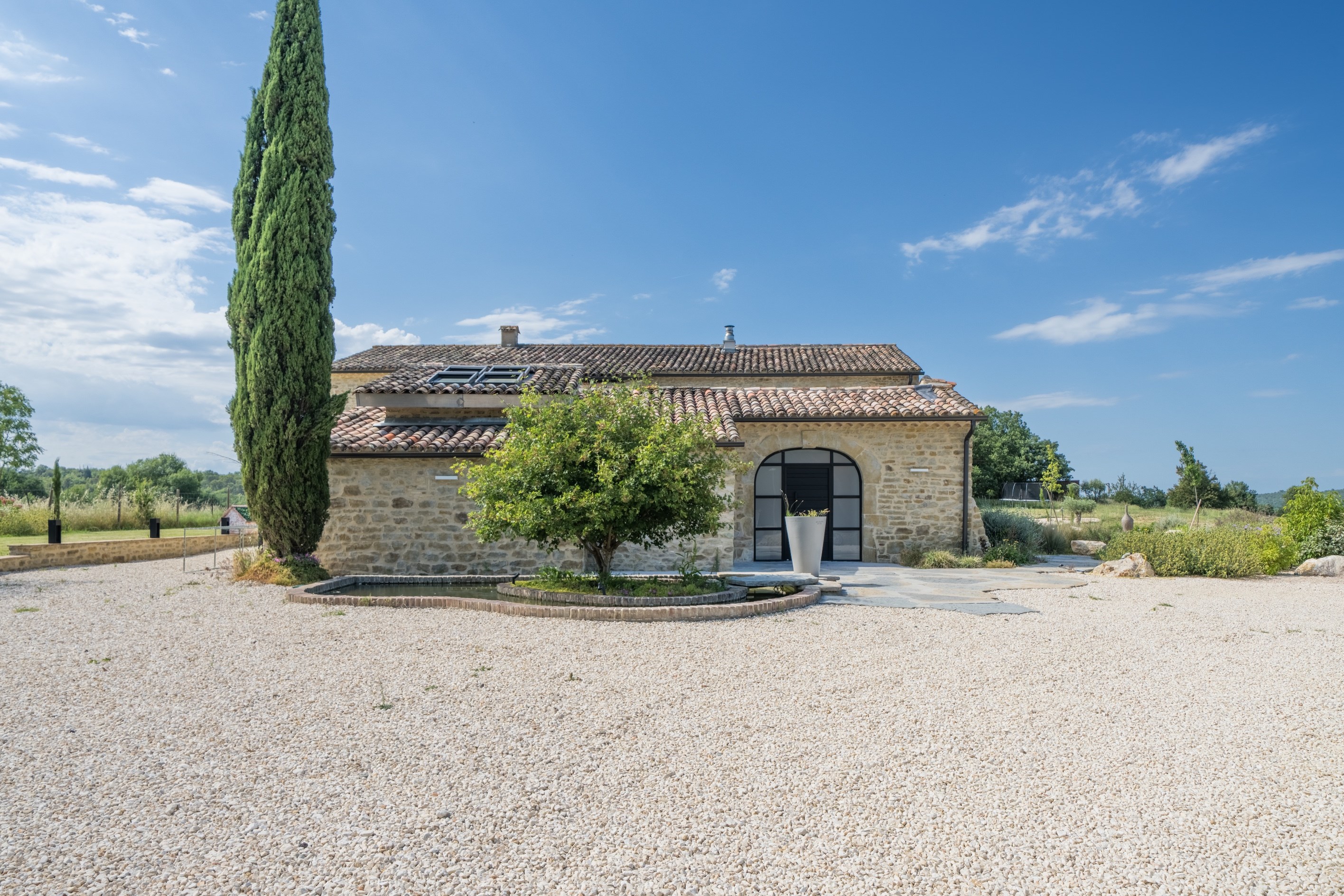  Exceptional Property – 345 sqm – 1.3 ha Park – Swimming Pool – Near Uzès - 物件實景