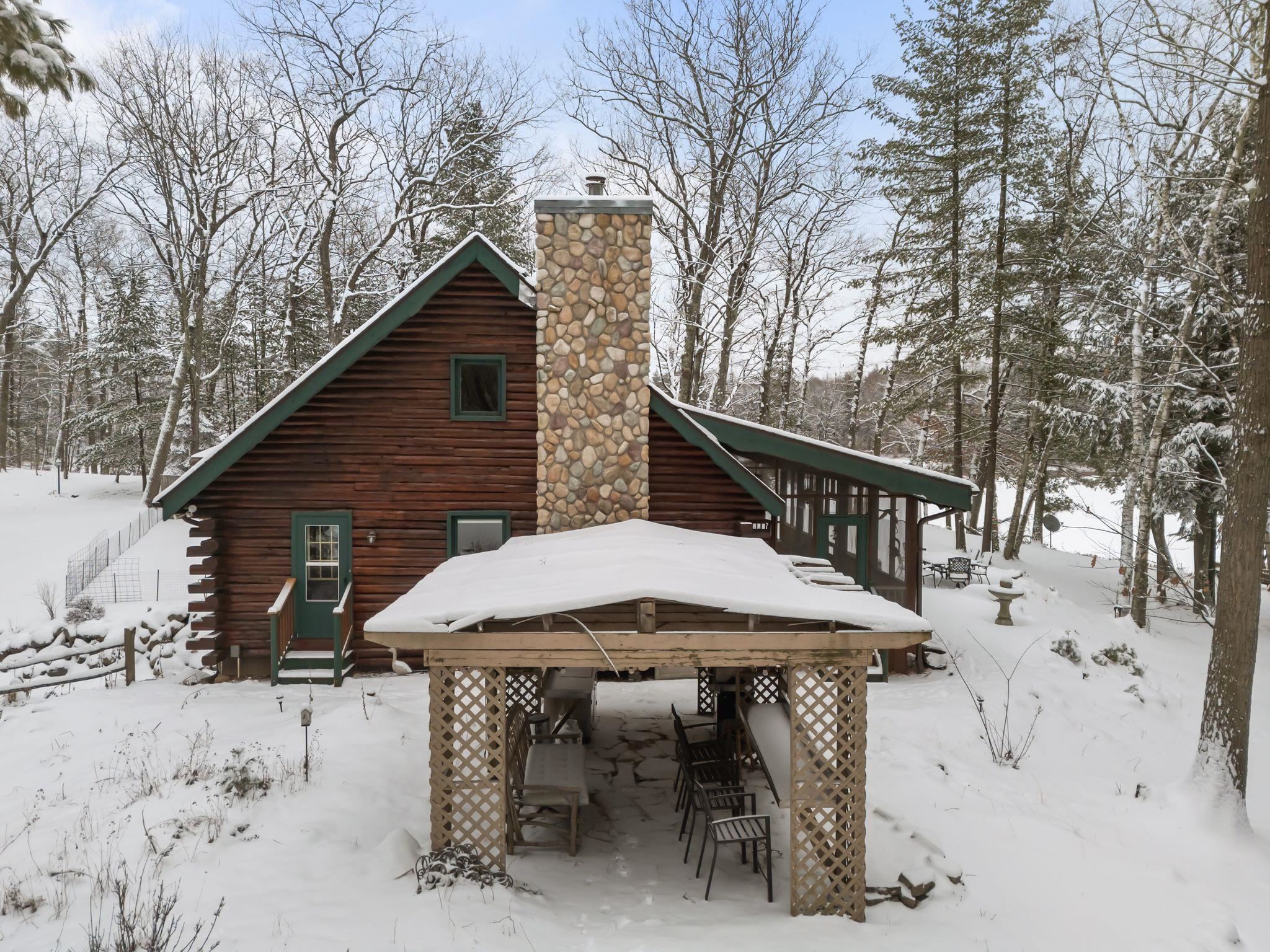 PICKEREL, Wisconsin, 54465, United States, 4 Bedrooms Bedrooms, ,3 BathroomsBathrooms,Residential,For Sale,1933142