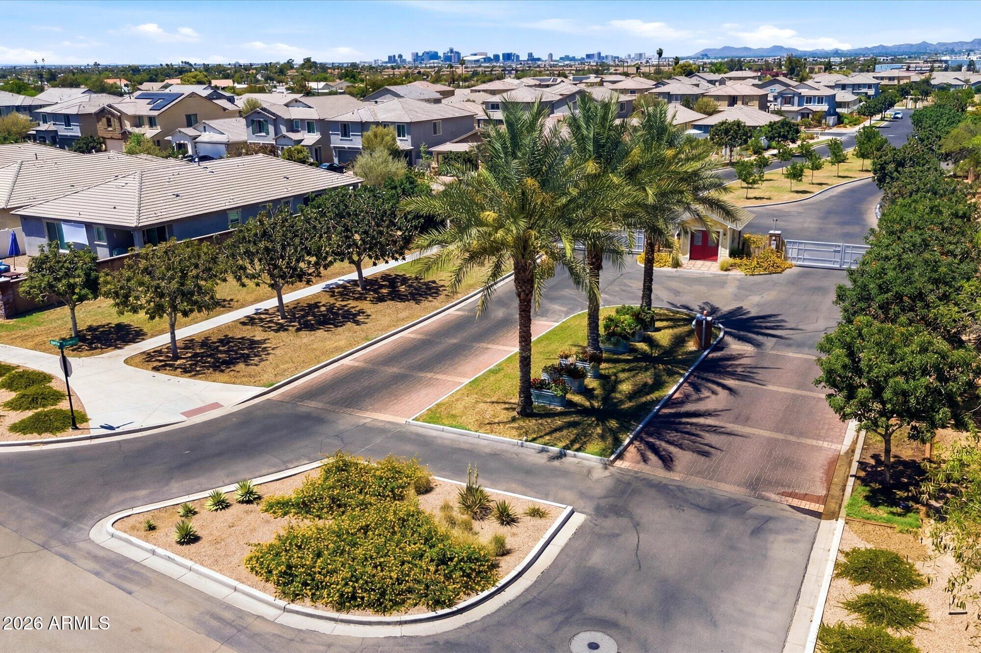  2525 East Pleasant Lane, Phoenix, AZ 85042 - 物件實景