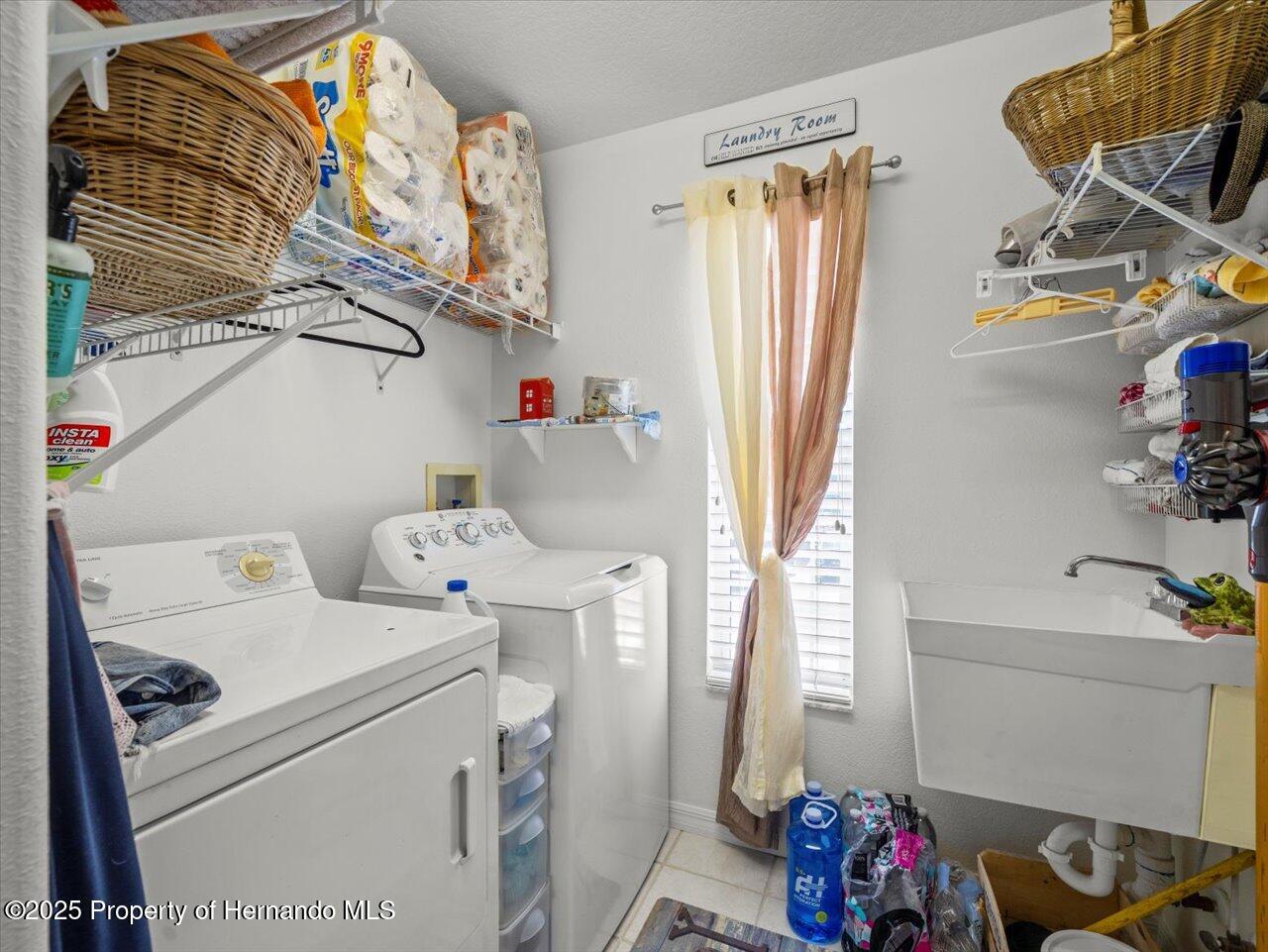 Hernando Beach, Florida, 34607, United States, 3 Bedrooms Bedrooms, ,3 BathroomsBathrooms,Residential,For Sale,1819275