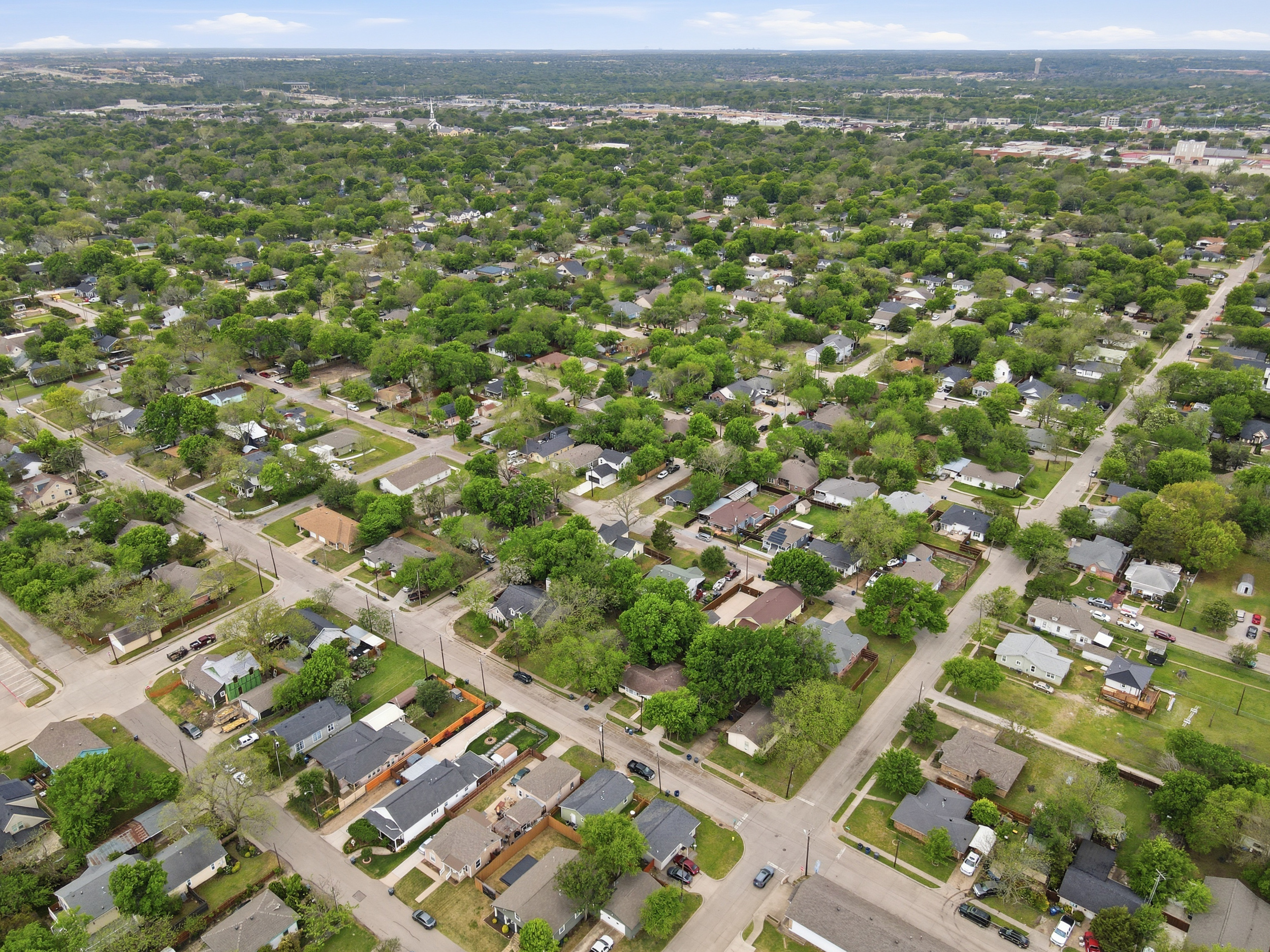  1207 N. College Street - 物件實景