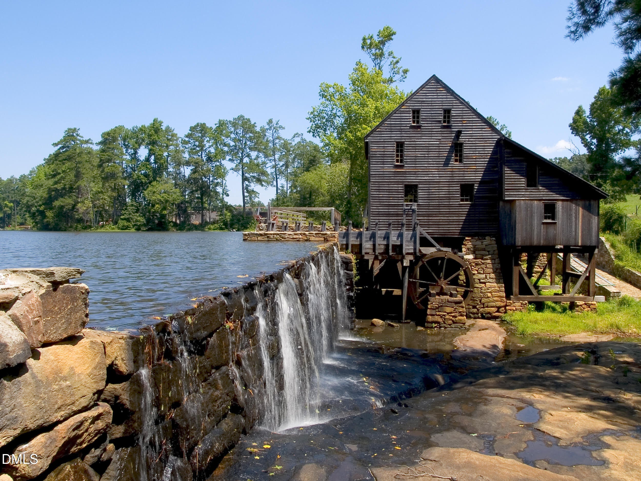 Cary, North Carolina, 27518, United States, 2 Bedrooms Bedrooms, ,2 BathroomsBathrooms,Residential,For Sale,1988314