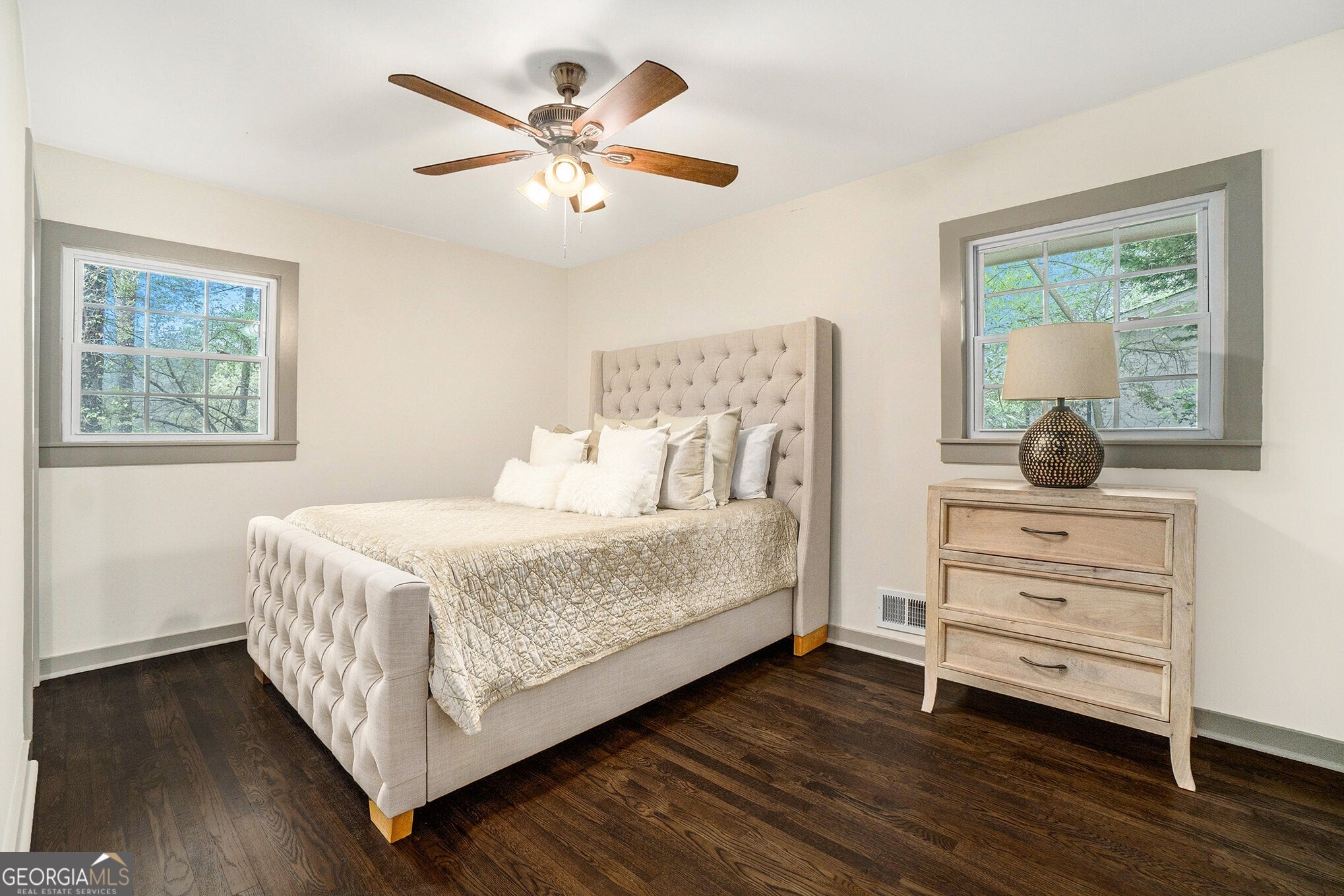 Dunwoody, Georgia, 30360, United States, 3 Bedrooms Bedrooms, ,2 BathroomsBathrooms,Residential,For Sale,1859063