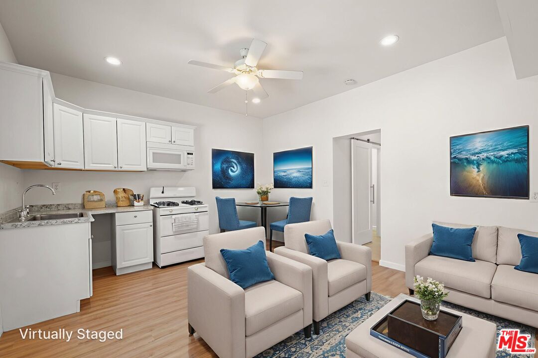 Inglewood, California, 90301, United States, 4 Bedrooms Bedrooms, ,3 BathroomsBathrooms,Residential,For Sale,1993545