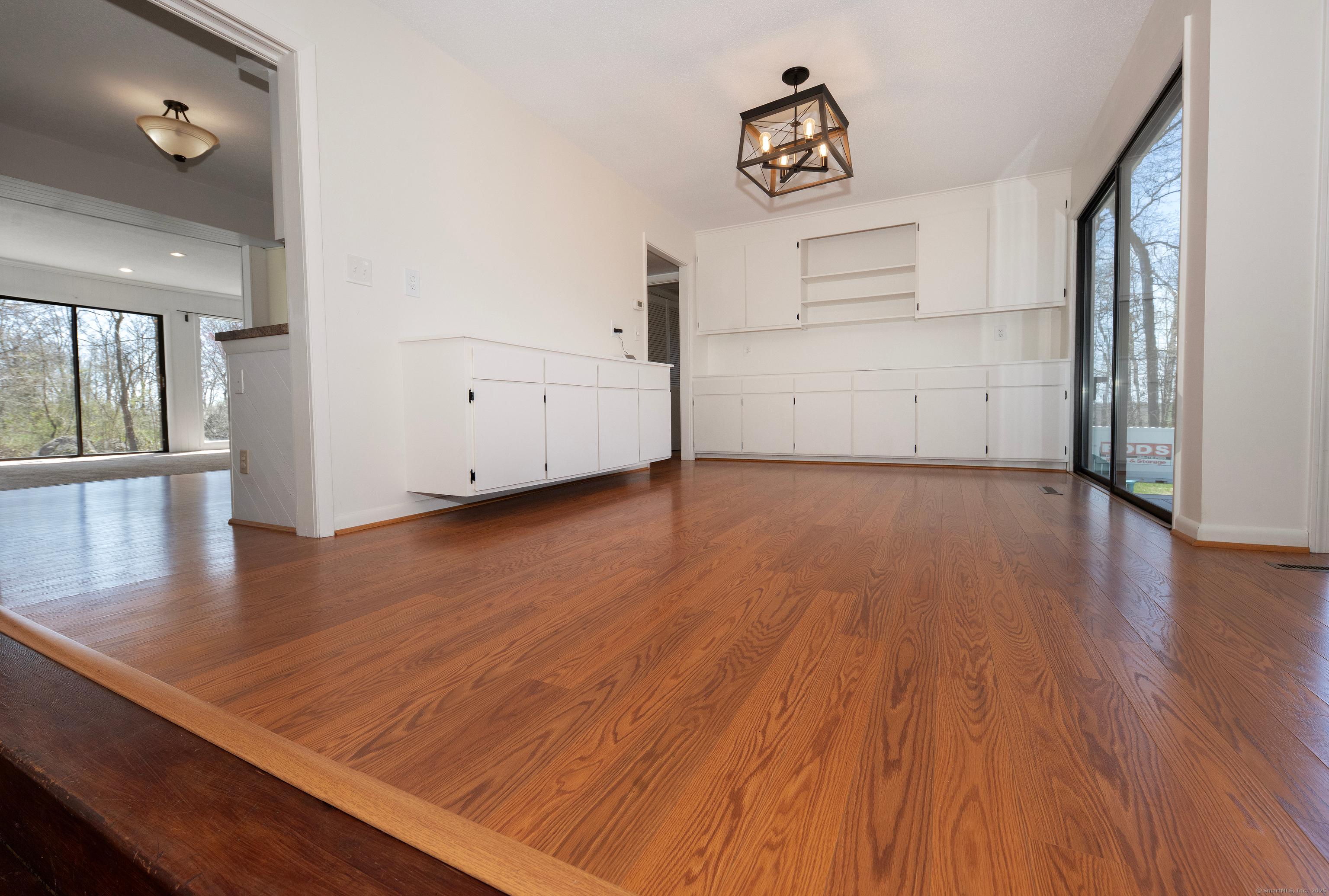 Guilford, Connecticut, 06437, United States, 3 Bedrooms Bedrooms, ,2 BathroomsBathrooms,Residential,For Sale,1935786