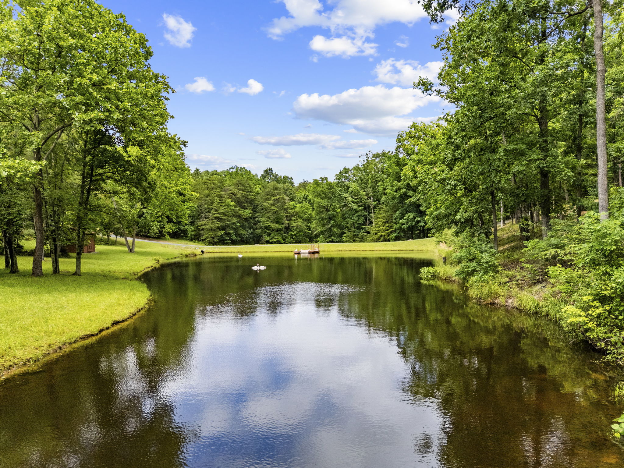  310 Red Gate Retreat Way, Berkeley Springs, WV 25411 - 物件實景