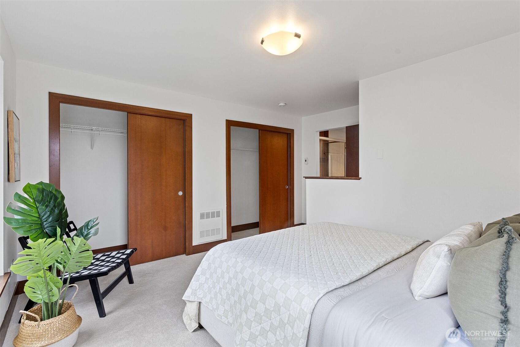 Seattle, Washington, 98109, United States, 3 Bedrooms Bedrooms, ,4 BathroomsBathrooms,Residential,For Sale,1976835