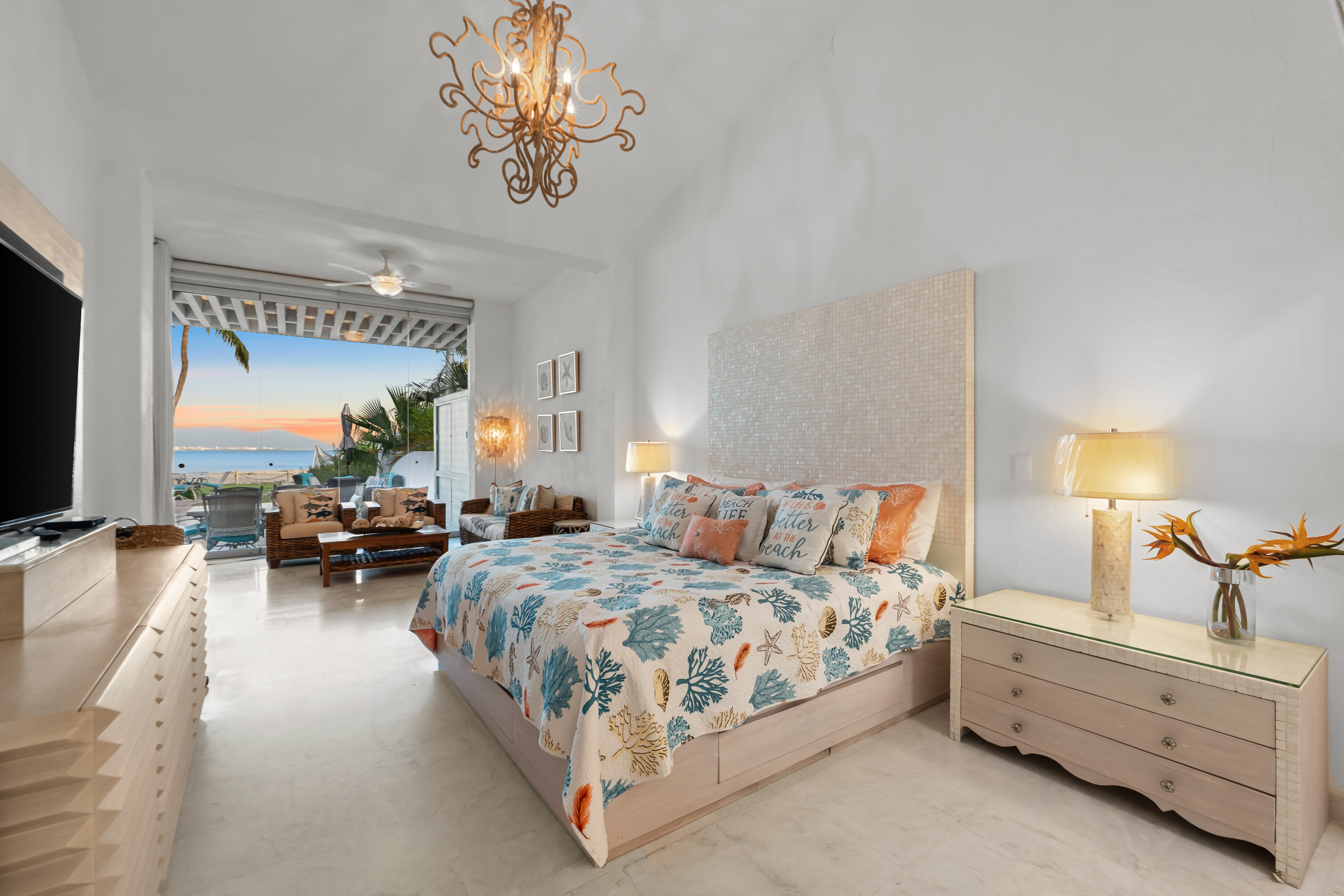 Casa La Puntilla  Oceanfront Residence in La Cruz de Huanacaxtle - 物件實景