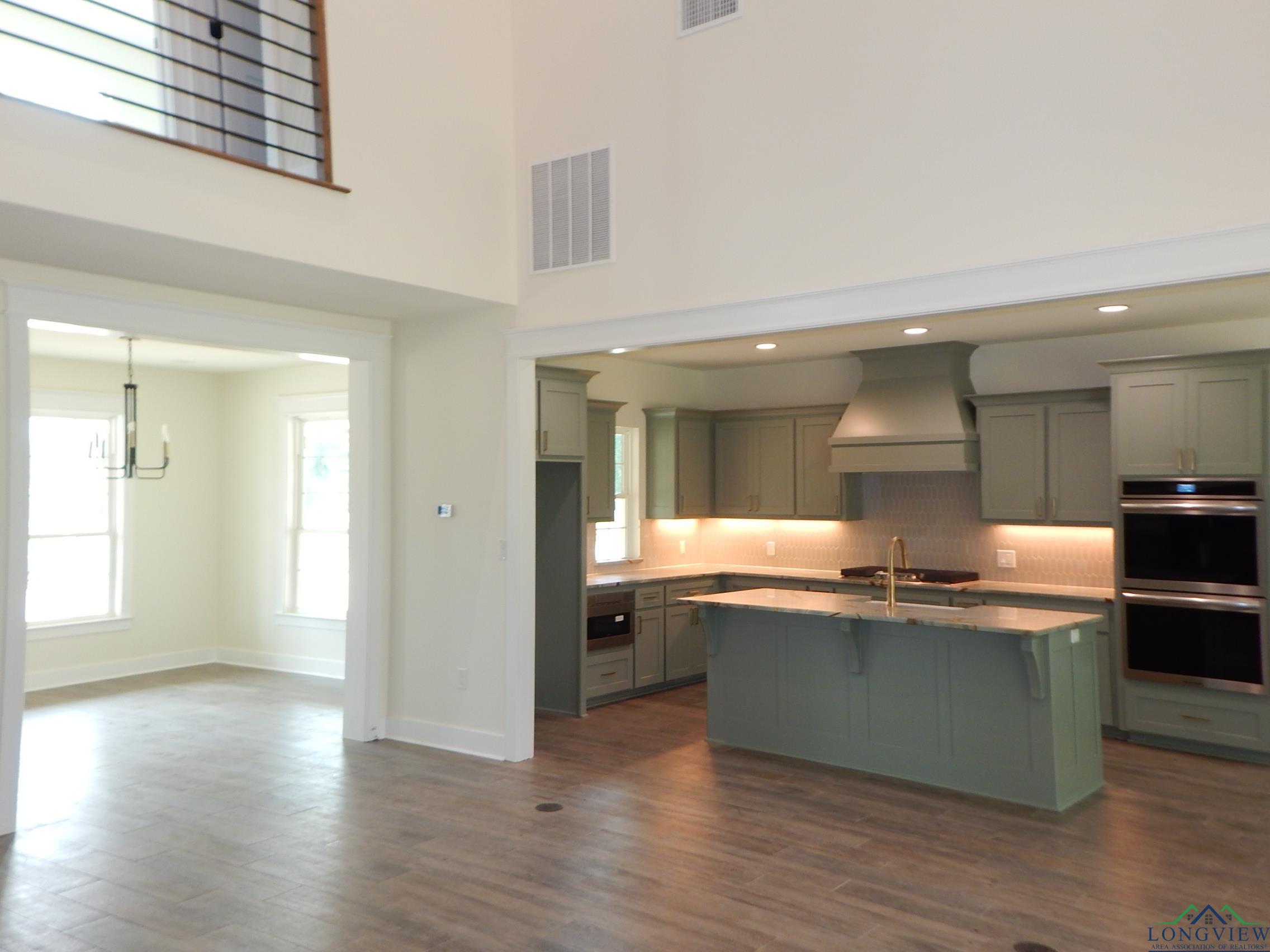 Gilmer, Texas, 75645, United States, 5 Bedrooms Bedrooms, ,3 BathroomsBathrooms,Residential,For Sale,1758754