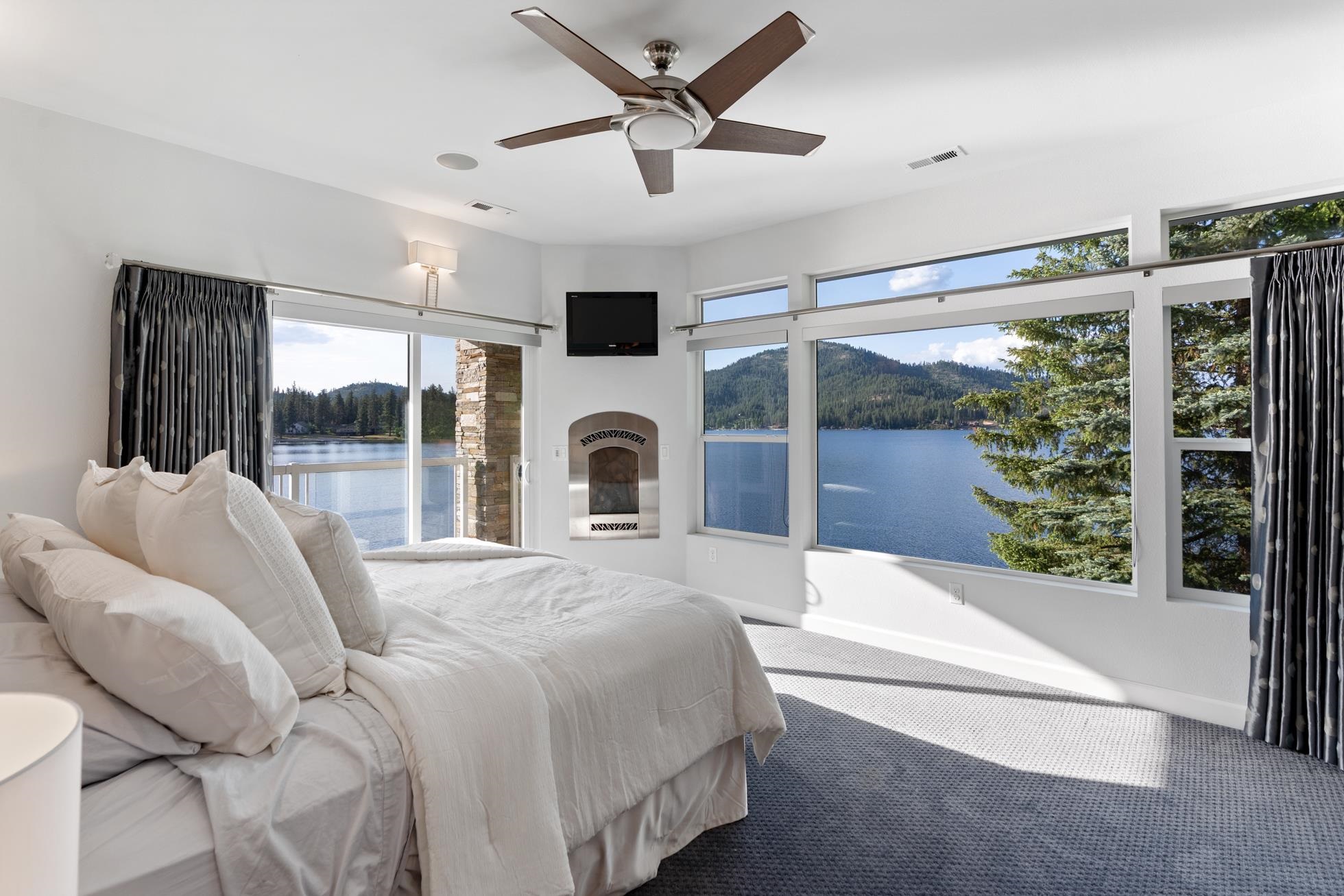 Loon Lake, Washington, 99148, United States, 5 Bedrooms Bedrooms, ,5 BathroomsBathrooms,Residential,For Sale,1924422