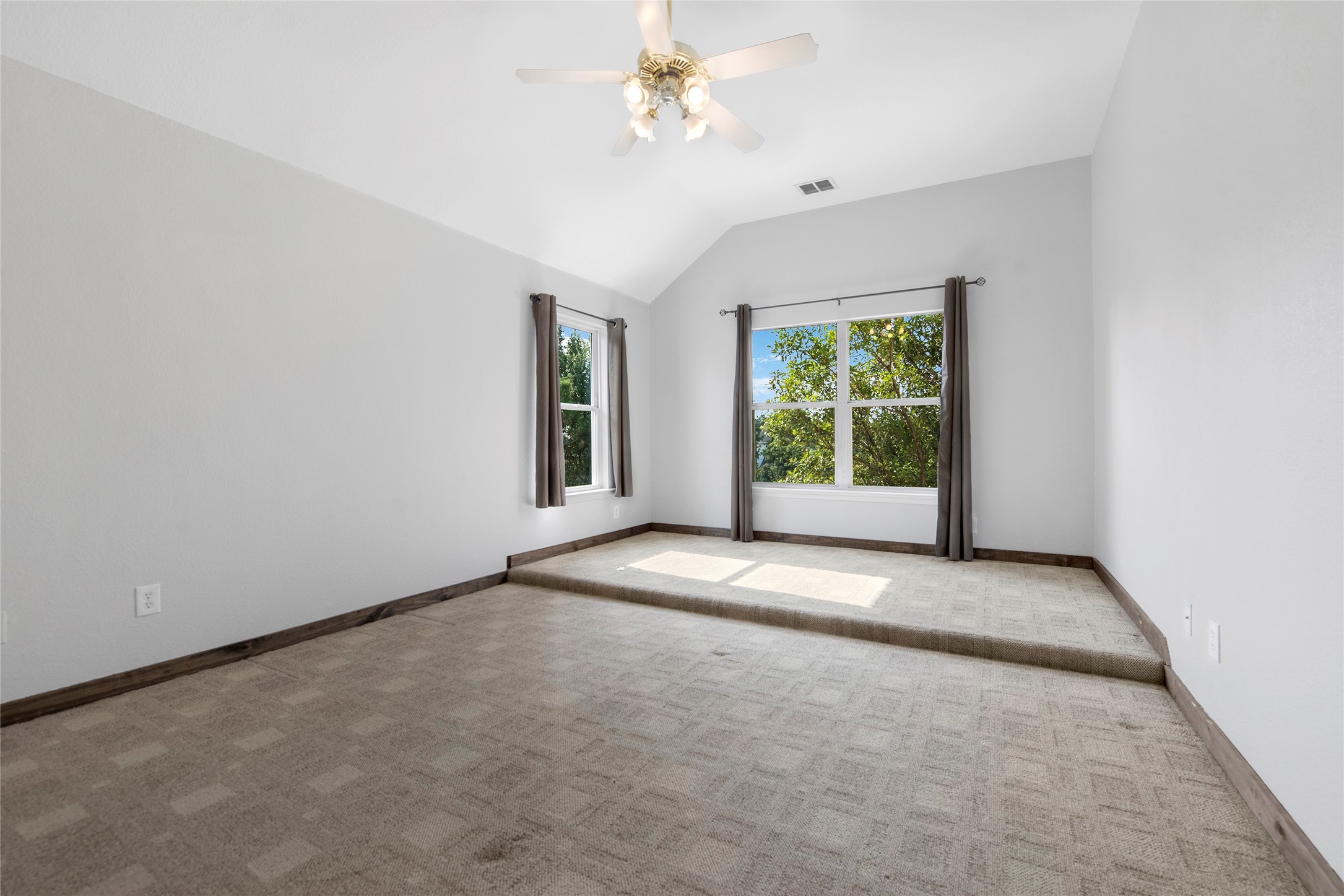 Prosper, Texas, 75078, United States, 5 Bedrooms Bedrooms, ,4 BathroomsBathrooms,Residential,For Sale,1827849
