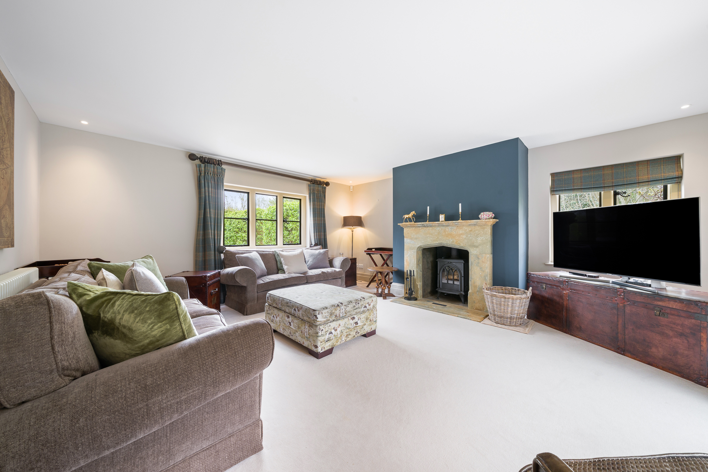  A Complete Cotswold Estate in One of Gloucestershire