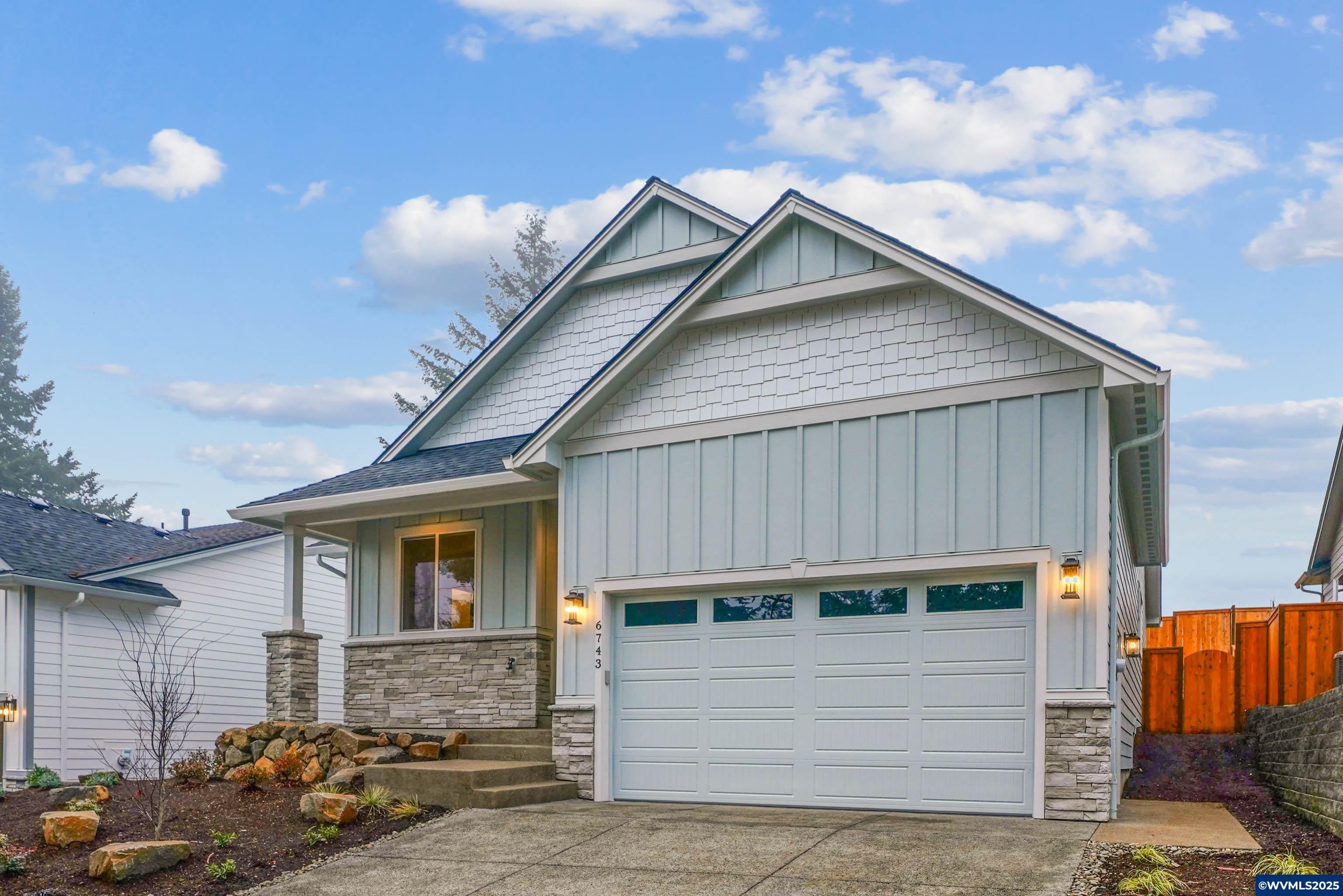 Salem, Oregon, 97306, United States, 3 Bedrooms Bedrooms, ,2 BathroomsBathrooms,Residential,For Sale,1856917