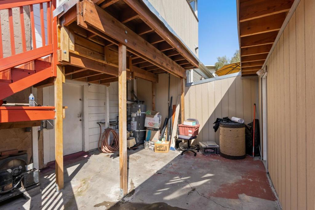 Emeryville, California, 94608, United States, ,Residential,For Sale,1928505