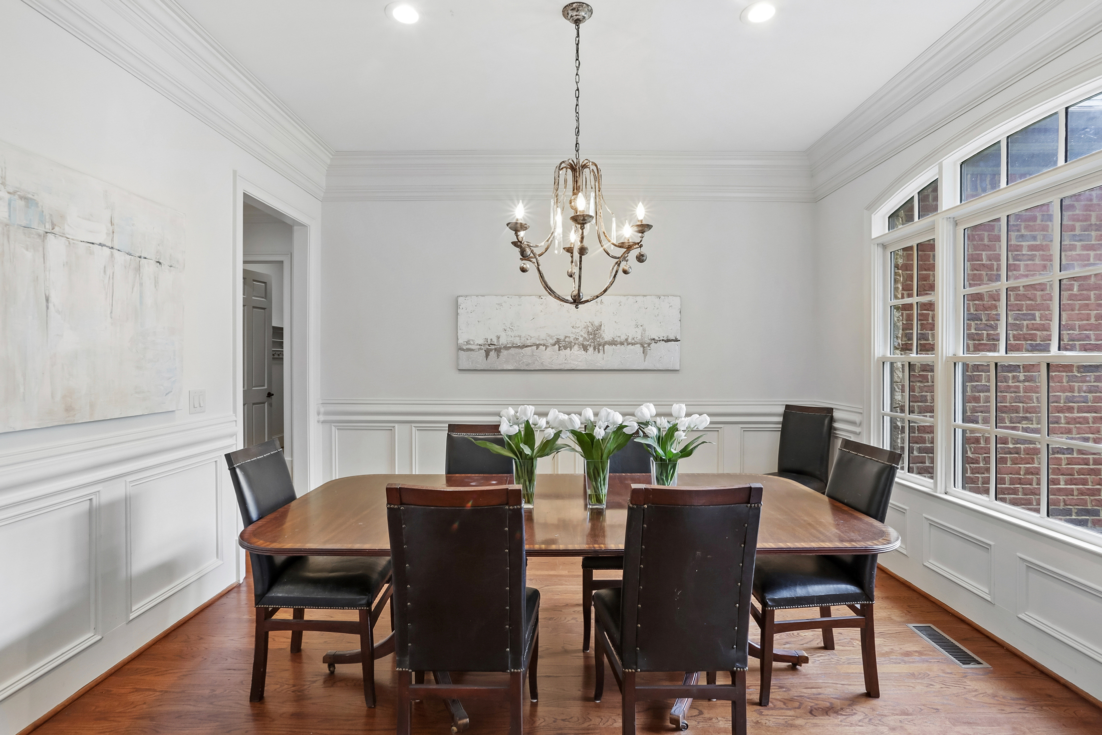  Stunning Brick Traditional in Sought-after Pine Hills - 物件實景