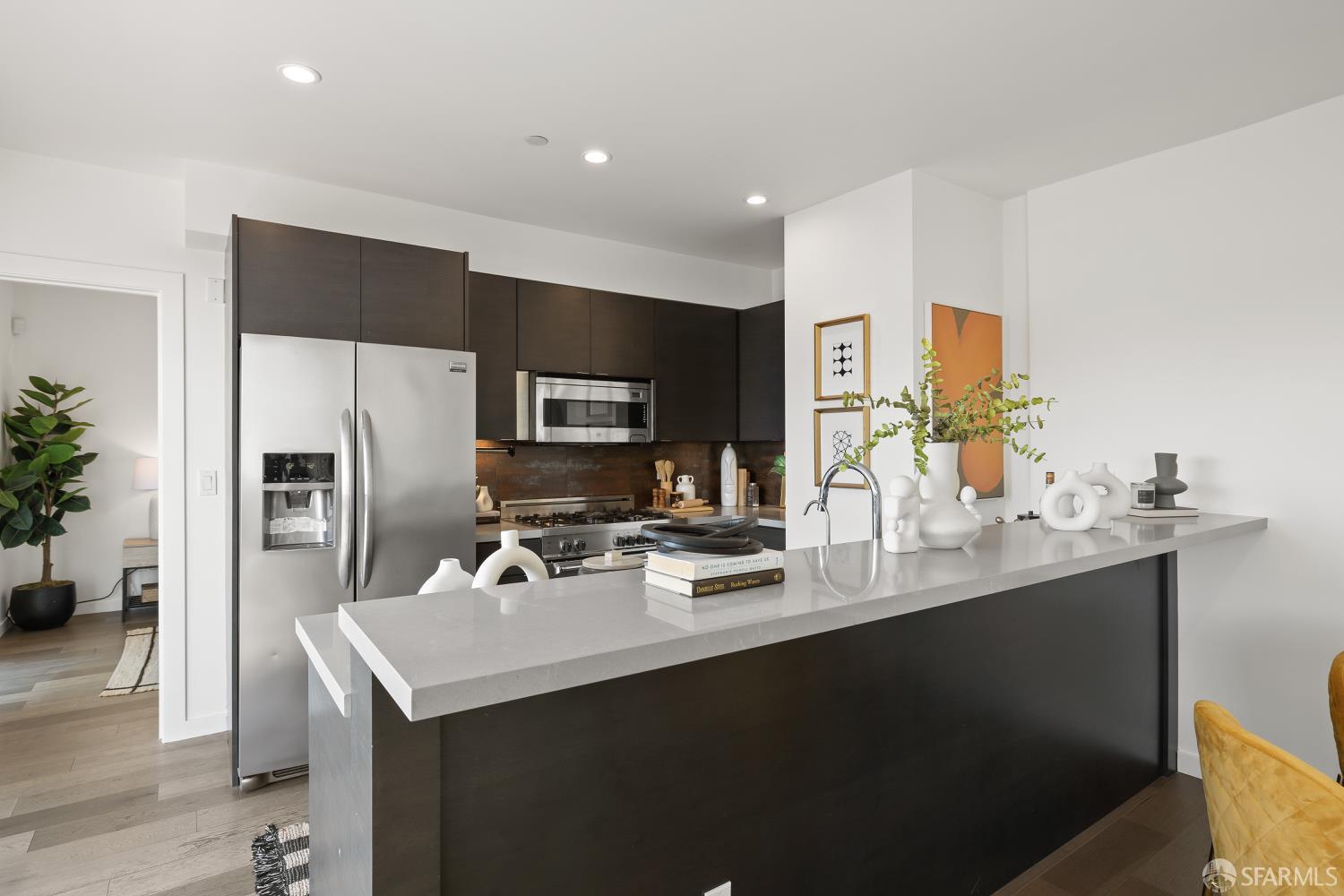 San Francisco, California, 94103, United States, 1 Bedroom Bedrooms, ,1 BathroomBathrooms,Residential,For Sale,1949948