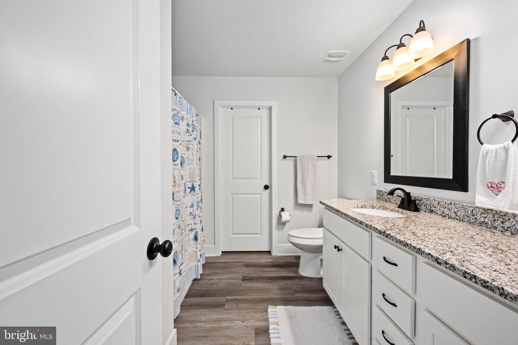 Colonial Beach, Virginia, 22443, United States, 4 Bedrooms Bedrooms, ,3 BathroomsBathrooms,Residential,For Sale,1917593