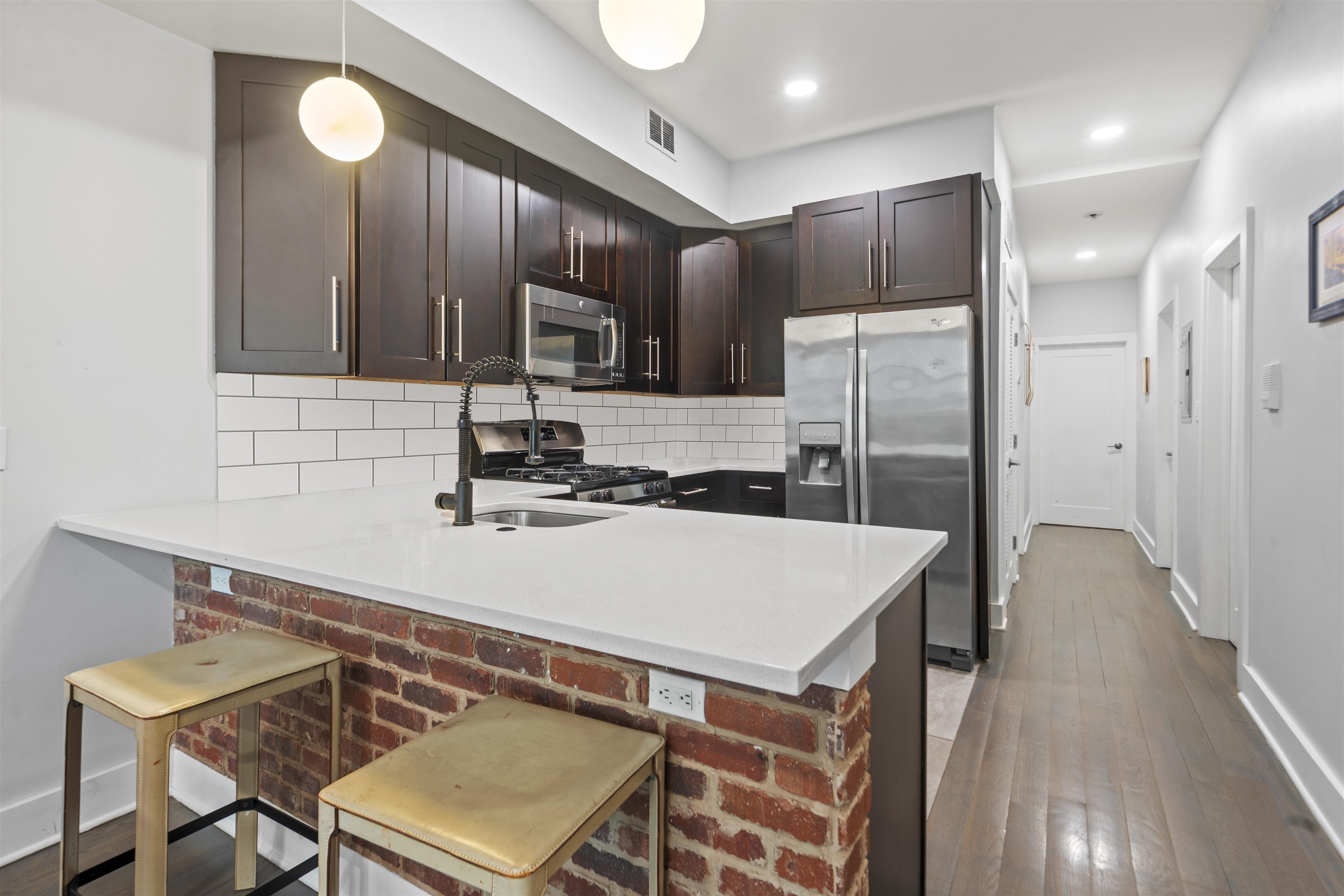 Jersey City, New Jersey, 07307, United States, 3 Bedrooms Bedrooms, ,2 BathroomsBathrooms,Residential,For Sale,1916782