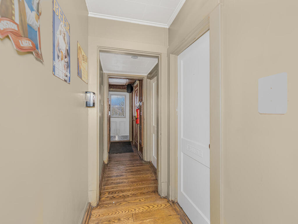 Middletown, New York, 12406, United States, ,1 BathroomBathrooms,Residential,For Sale,1976639