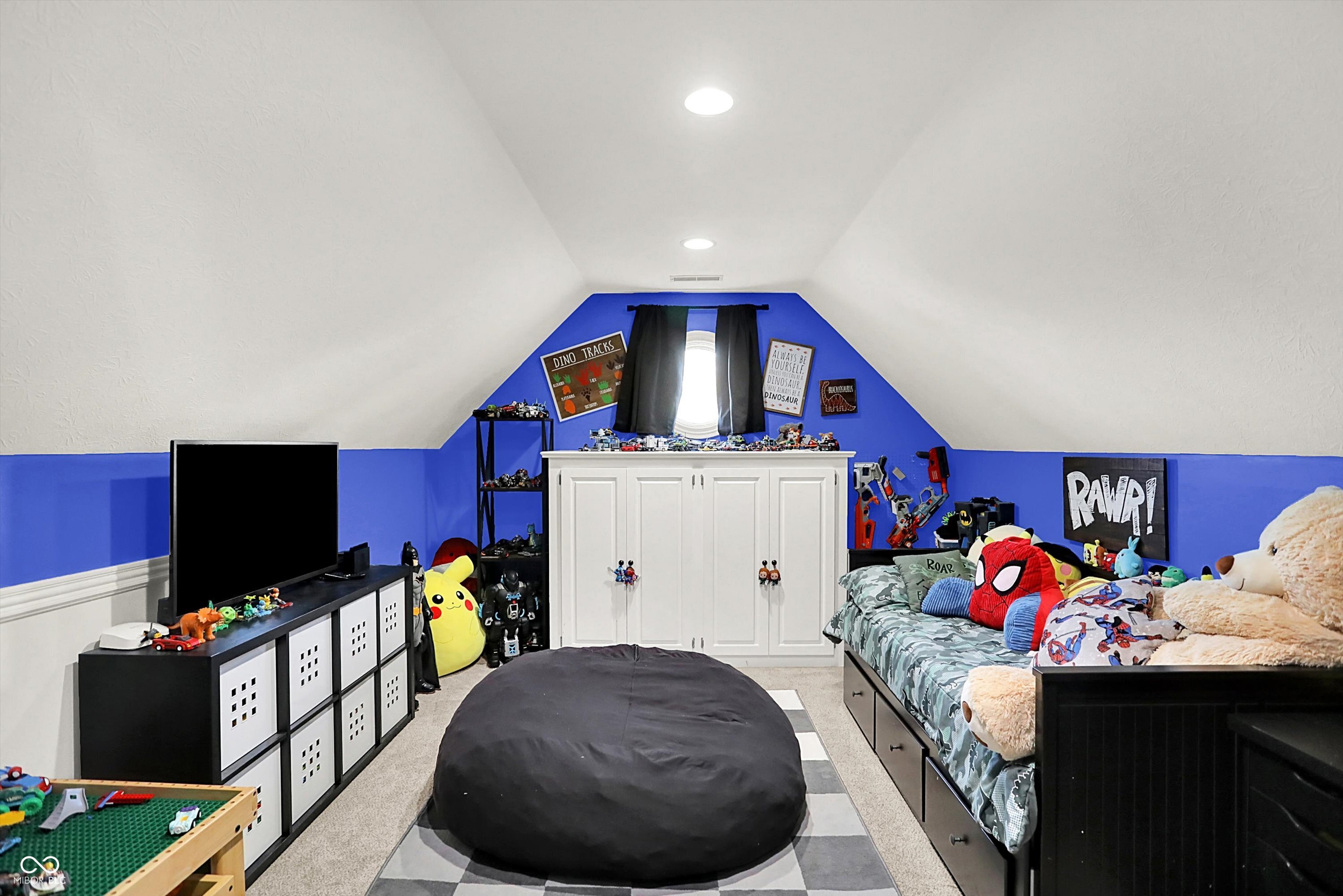 Fishers, Indiana, 46037, United States, 6 Bedrooms Bedrooms, ,5 BathroomsBathrooms,Residential,For Sale,1992348