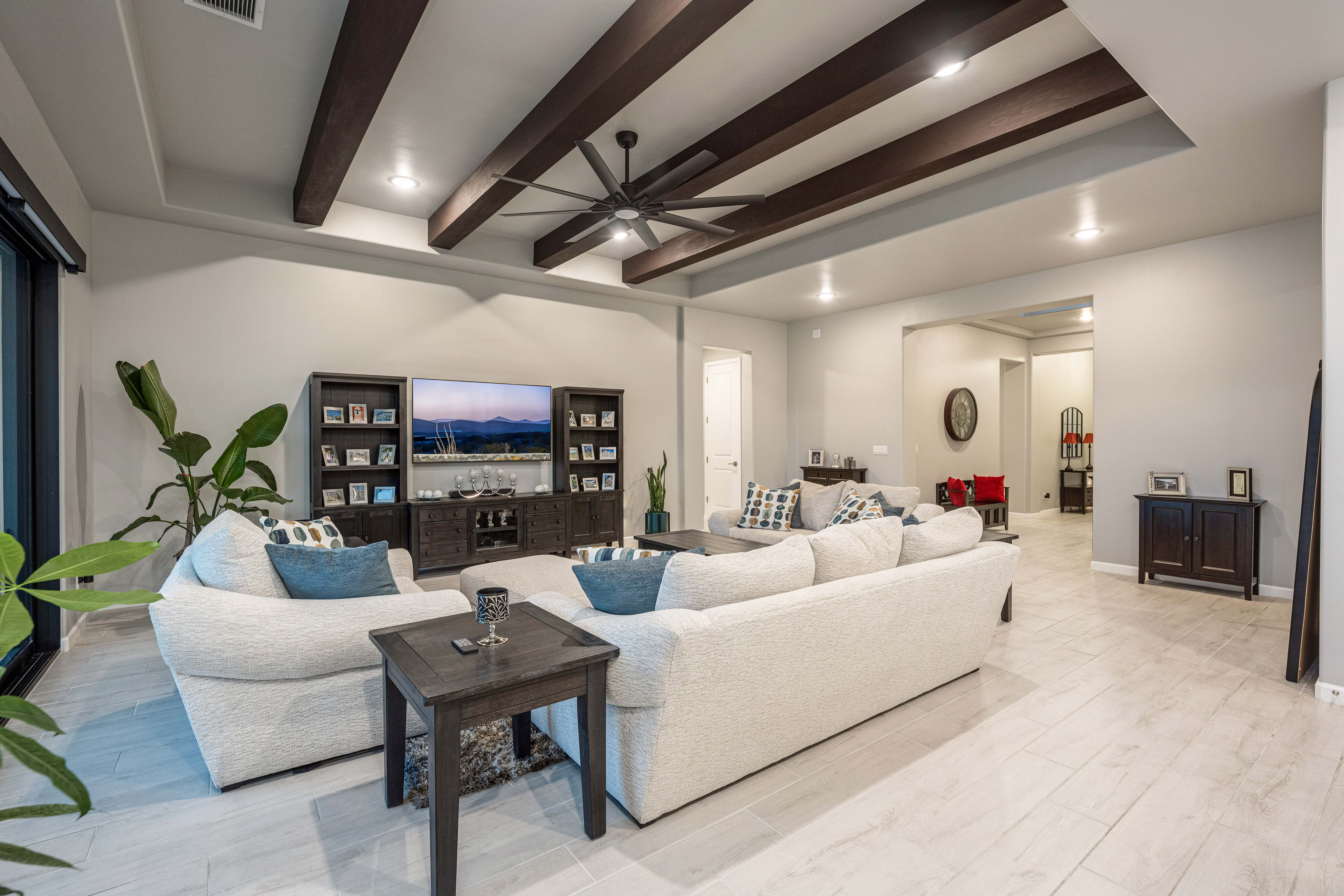 Las Cruces, New Mexico, 88011, United States, 5 Bedrooms Bedrooms, ,3 BathroomsBathrooms,Residential,For Sale,1983891