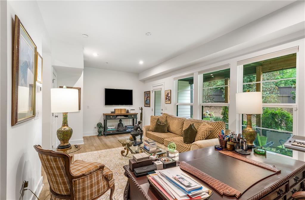 Atlanta, Georgia, 30318, United States, 3 Bedrooms Bedrooms, ,4 BathroomsBathrooms,Residential,For Sale,1911947