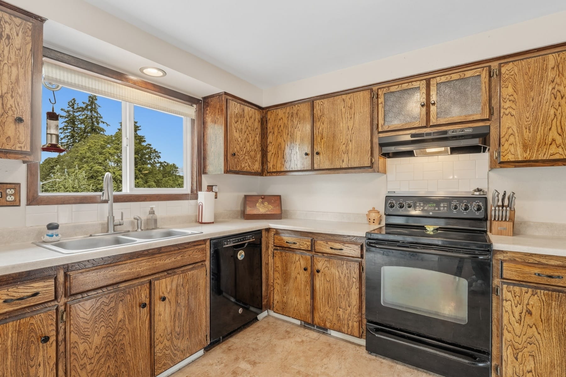  3343 SE DESWELL ST Milwaukie, OR 97267 - 物件實景