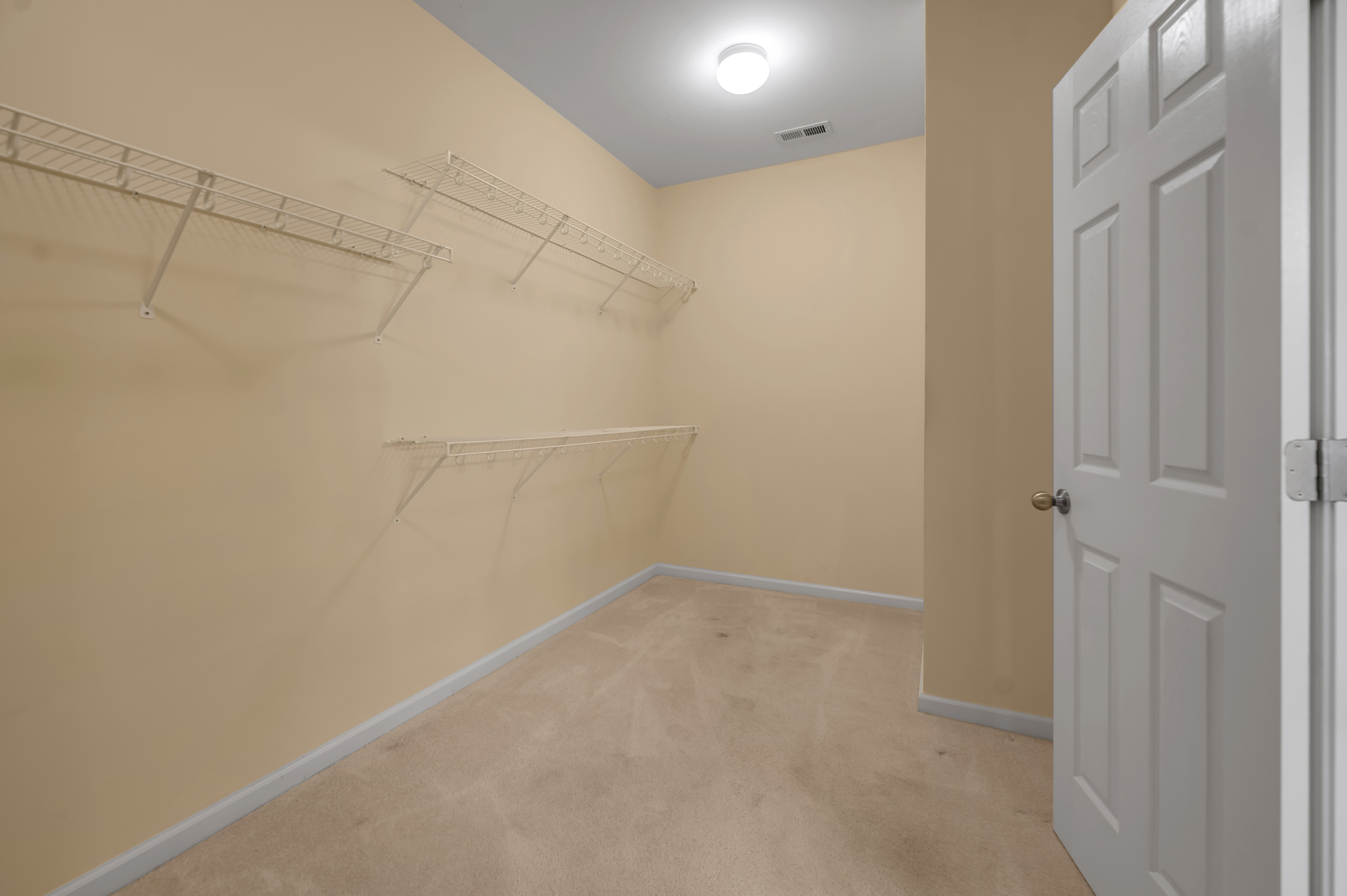  520 Madison Point Drive - 物件實景