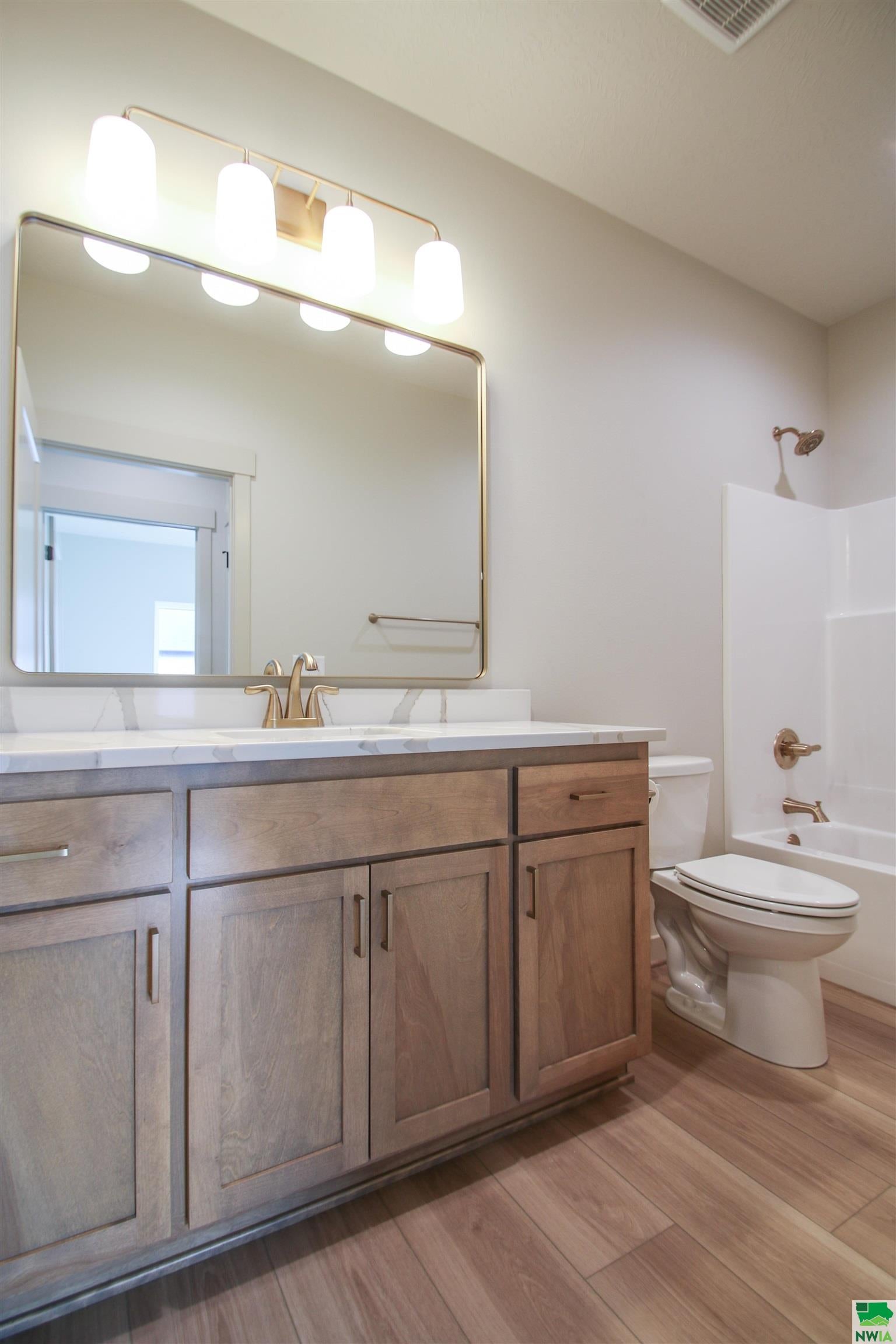 Sergeant Bluff, Iowa, 51054, United States, 3 Bedrooms Bedrooms, ,2 BathroomsBathrooms,Residential,For Sale,1921249