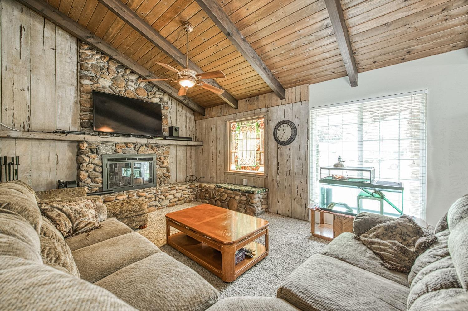 Sanger, California, 93657, United States, 4 Bedrooms Bedrooms, ,3 BathroomsBathrooms,Residential,For Sale,1897829