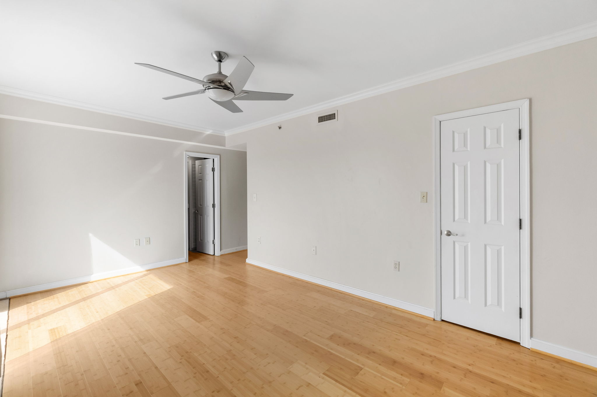  3556 Shore Drive, Virginia Beach, VA, 23455 - 物件實景