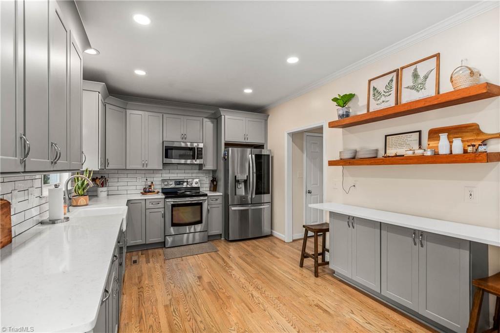 Clemmons, North Carolina, 27012, United States, 4 Bedrooms Bedrooms, ,3 BathroomsBathrooms,Residential,For Sale,1902242