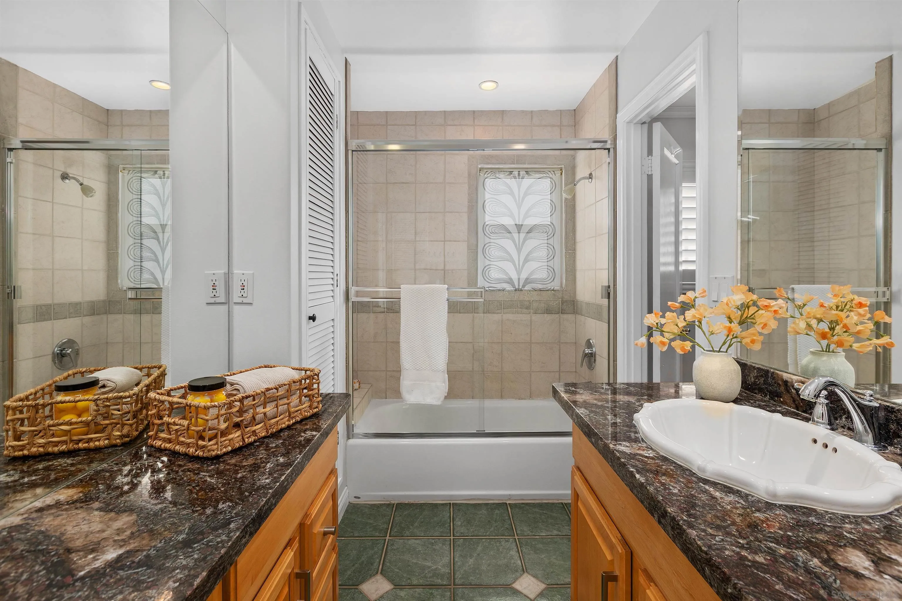 San Diego, California, 92115, United States, 3 Bedrooms Bedrooms, ,2 BathroomsBathrooms,Residential,For Sale,1960954