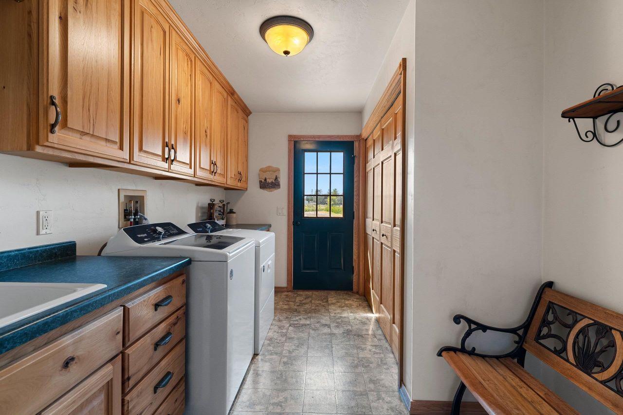 CRIVITZ, Wisconsin, 54129, United States, 4 Bedrooms Bedrooms, ,3 BathroomsBathrooms,Residential,For Sale,1792767