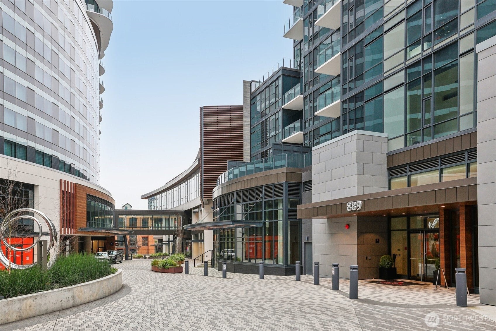 Bellevue, Washington, 98004, United States, 1 Bedroom Bedrooms, ,1 BathroomBathrooms,Residential,For Sale,1901140