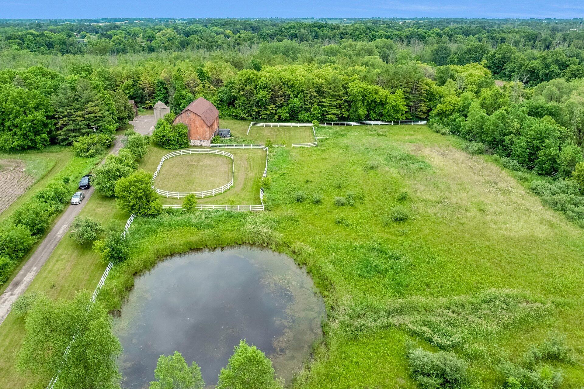 Saukville, Wisconsin, 53080, United States, 4 Bedrooms Bedrooms, ,4 BathroomsBathrooms,Residential,For Sale,1877225