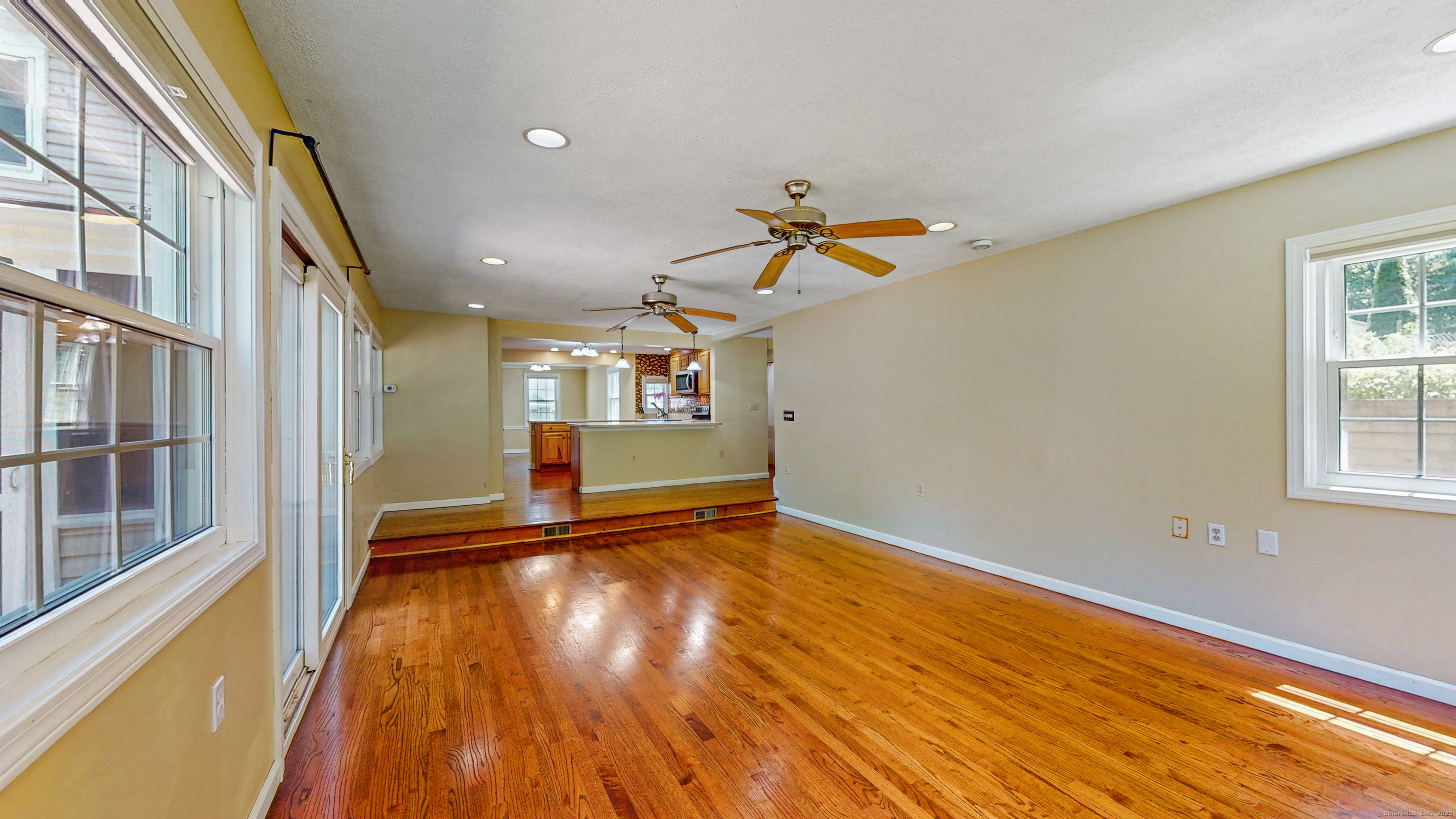 West Hartford, Connecticut, 06107, United States, 5 Bedrooms Bedrooms, ,3 BathroomsBathrooms,Residential,For Sale,1876446