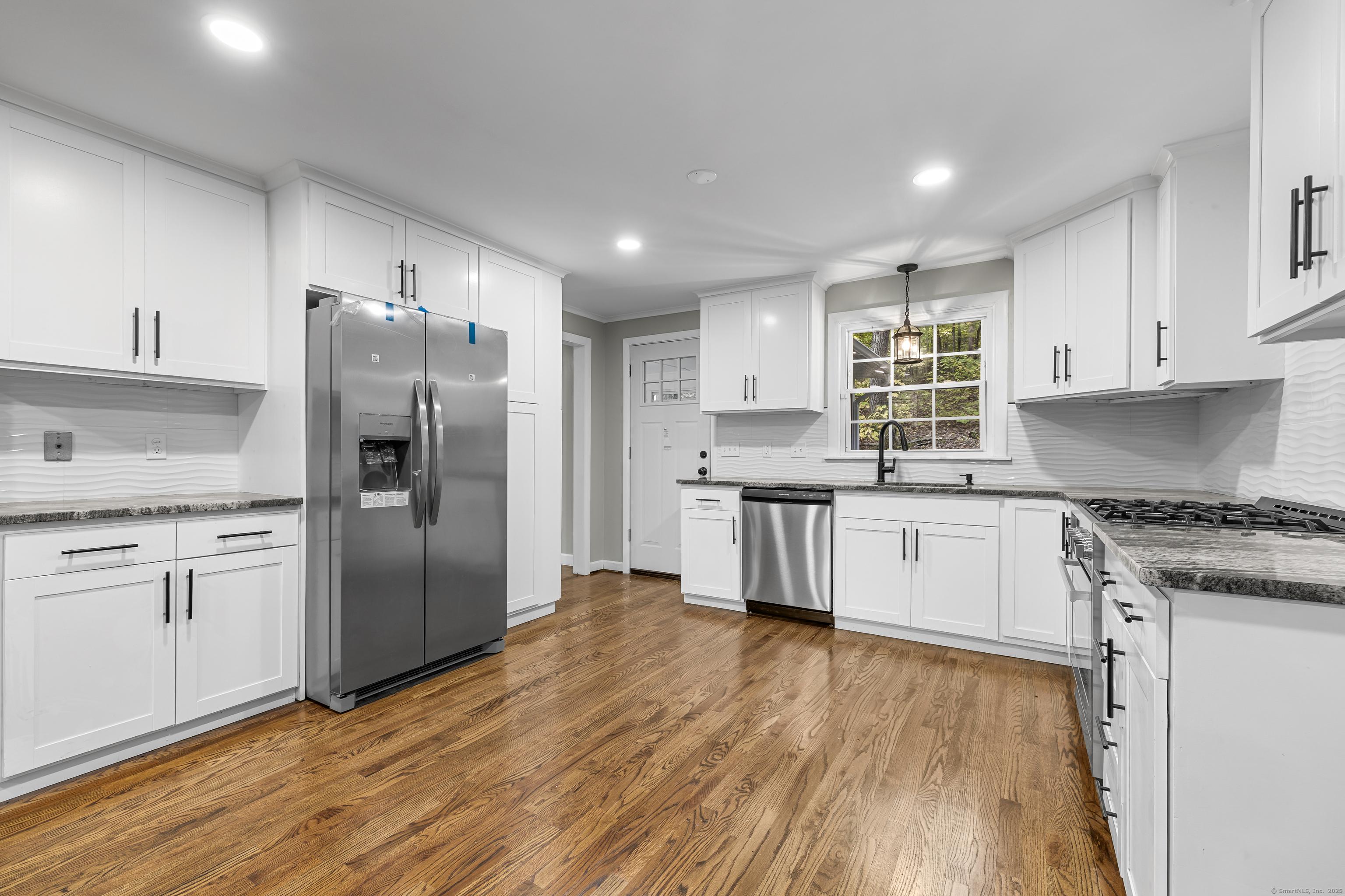 Bloomfield, Connecticut, 06002, United States, 4 Bedrooms Bedrooms, ,3 BathroomsBathrooms,Residential,For Sale,2006312