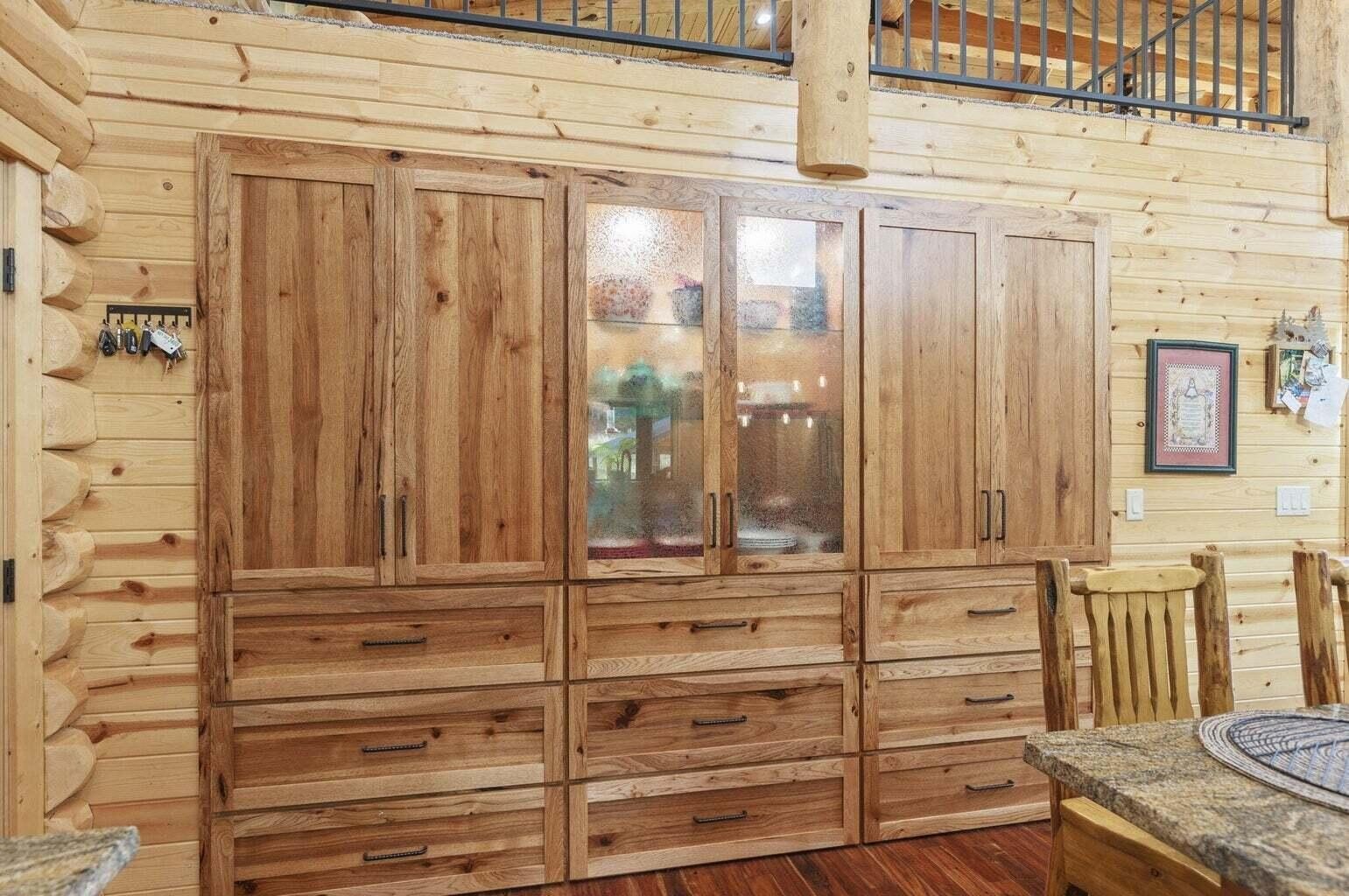 Canyonville, Oregon, 97417, United States, 2 Bedrooms Bedrooms, ,2 BathroomsBathrooms,Residential,For Sale,1981703