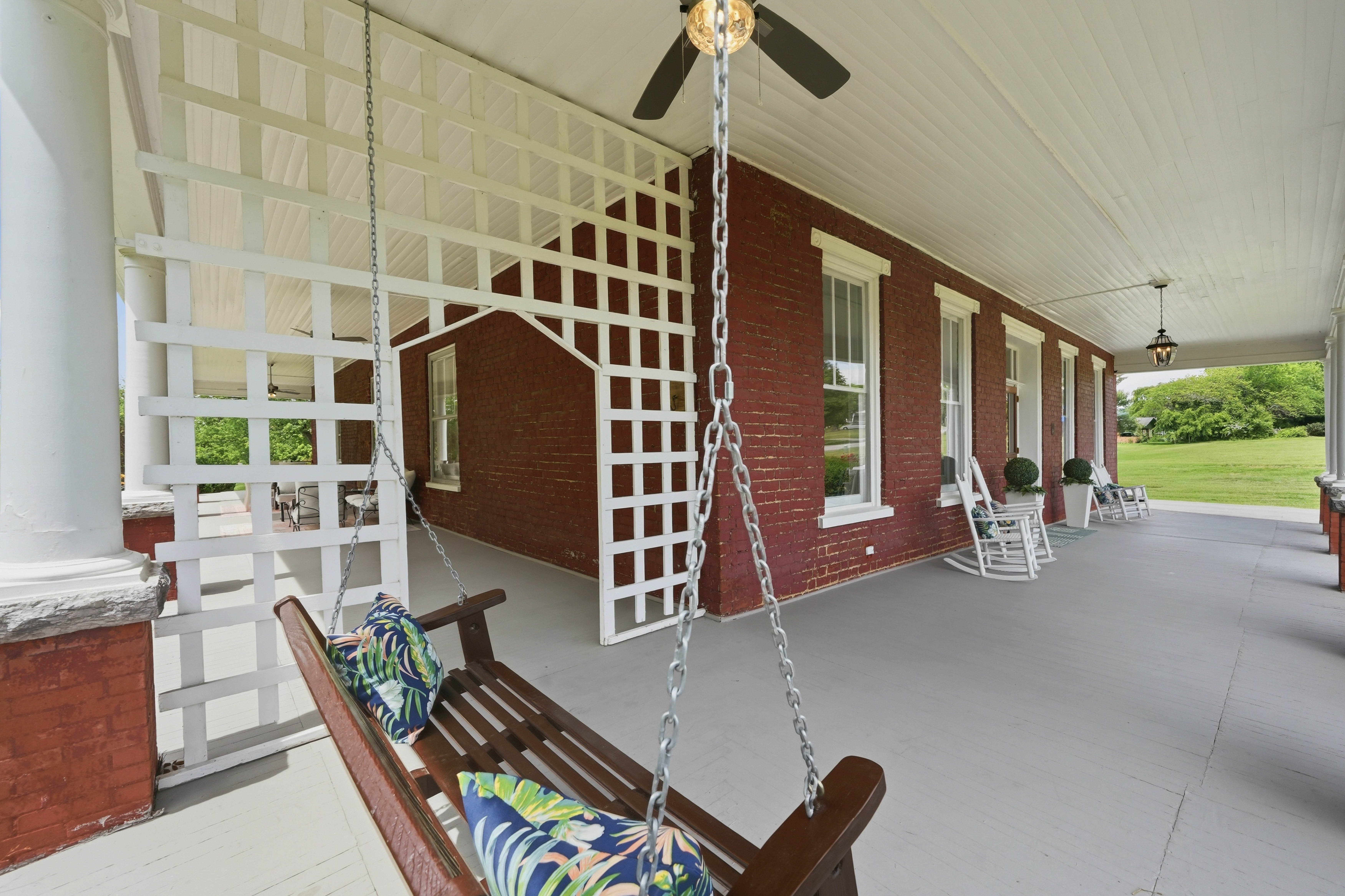  240 Maplehurst Lane, Bluff City, TN 37618 - 物件實景