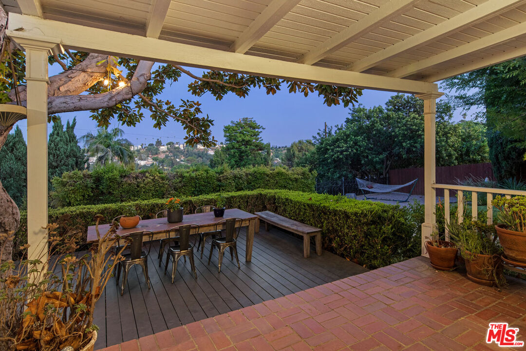 Los Angeles, California, 90031, United States, 2 Bedrooms Bedrooms, ,1 BathroomBathrooms,Residential,For Sale,1942306