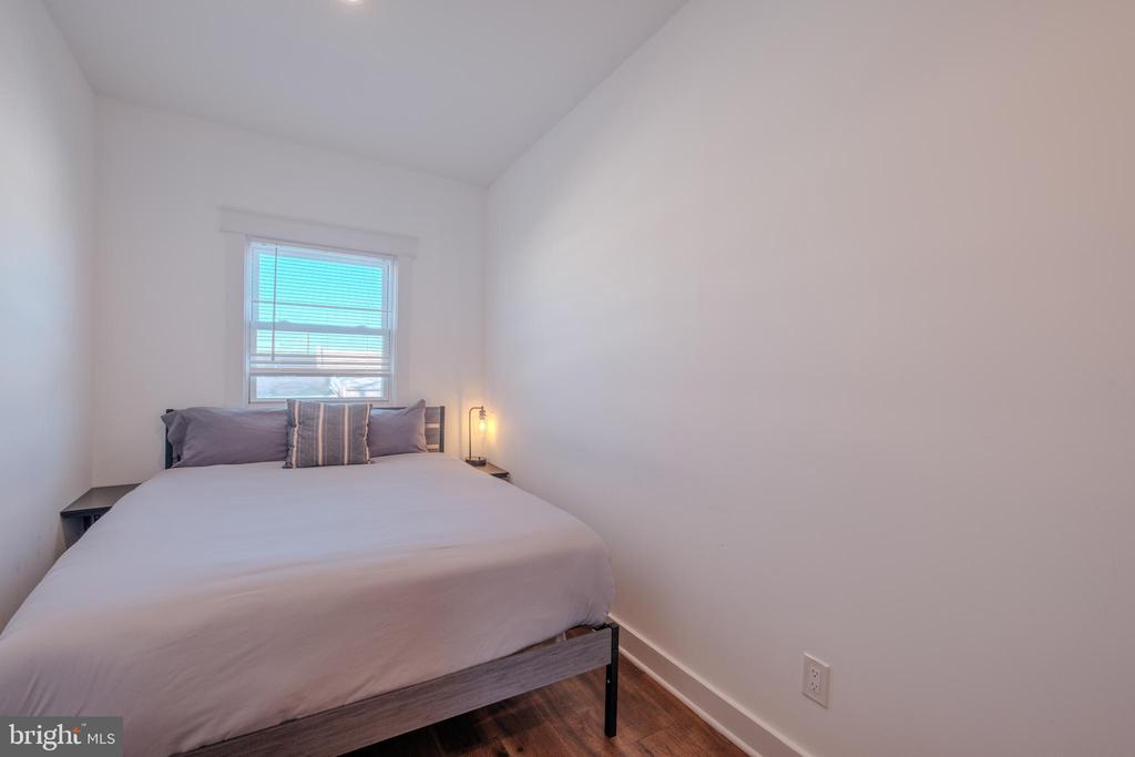Washington, District of Columbia, 20011, United States, 4 Bedrooms Bedrooms, ,4 BathroomsBathrooms,Residential,For Sale,1895045