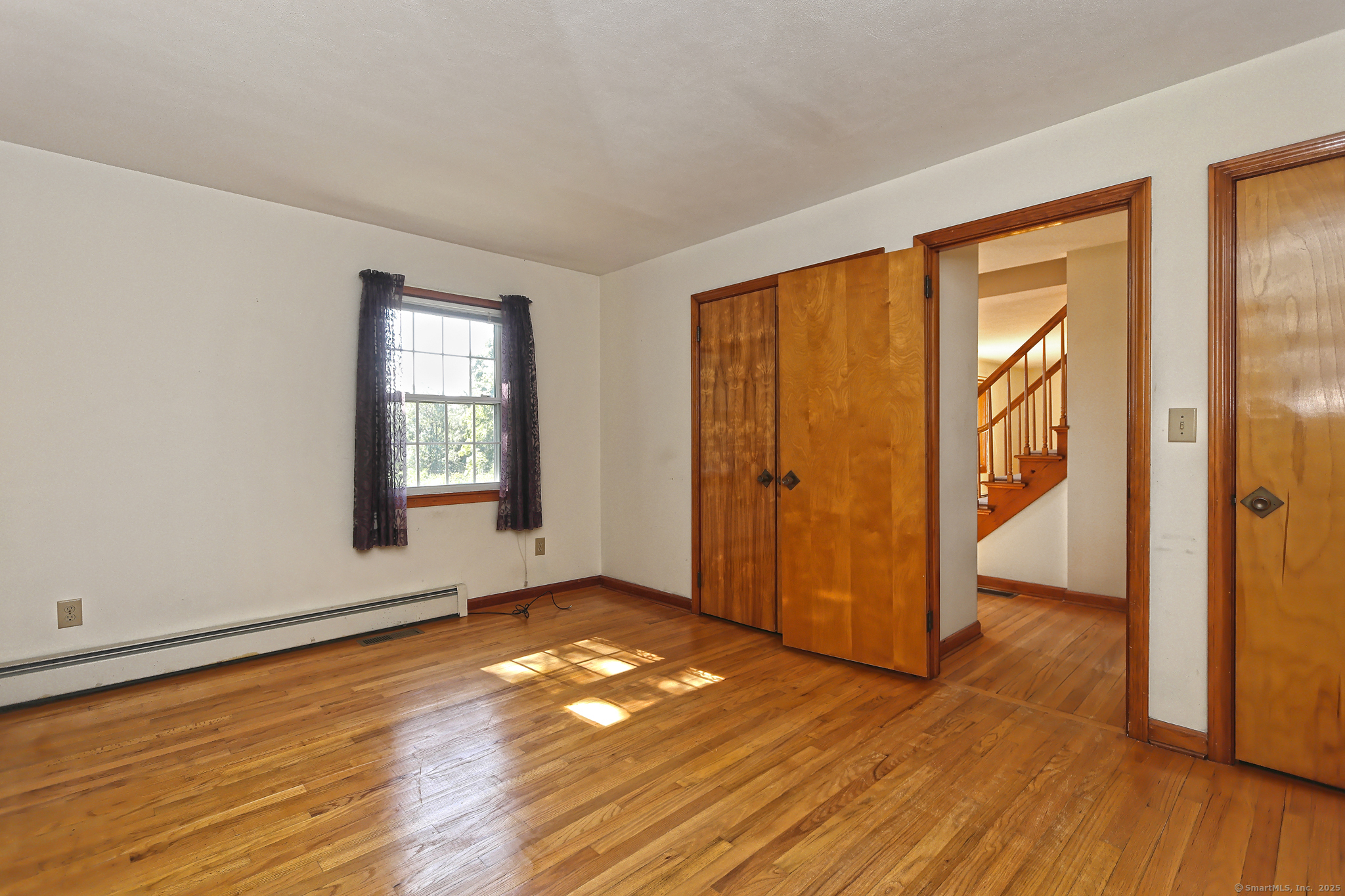 Hamden, Connecticut, 06518, United States, 4 Bedrooms Bedrooms, ,2 BathroomsBathrooms,Residential,For Sale,1940794
