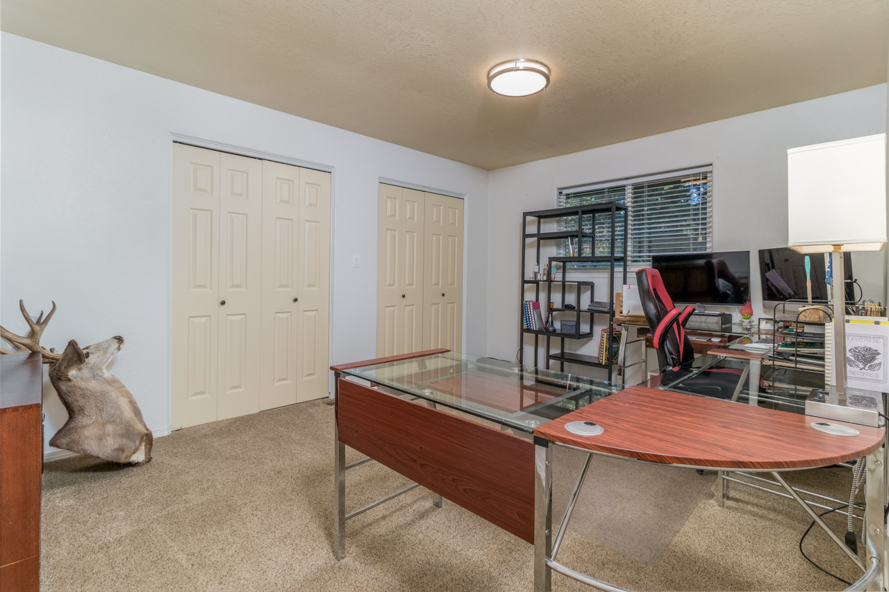 Bonners Ferry, Idaho, 83805, United States, 5 Bedrooms Bedrooms, ,5 BathroomsBathrooms,Residential,For Sale,1879157