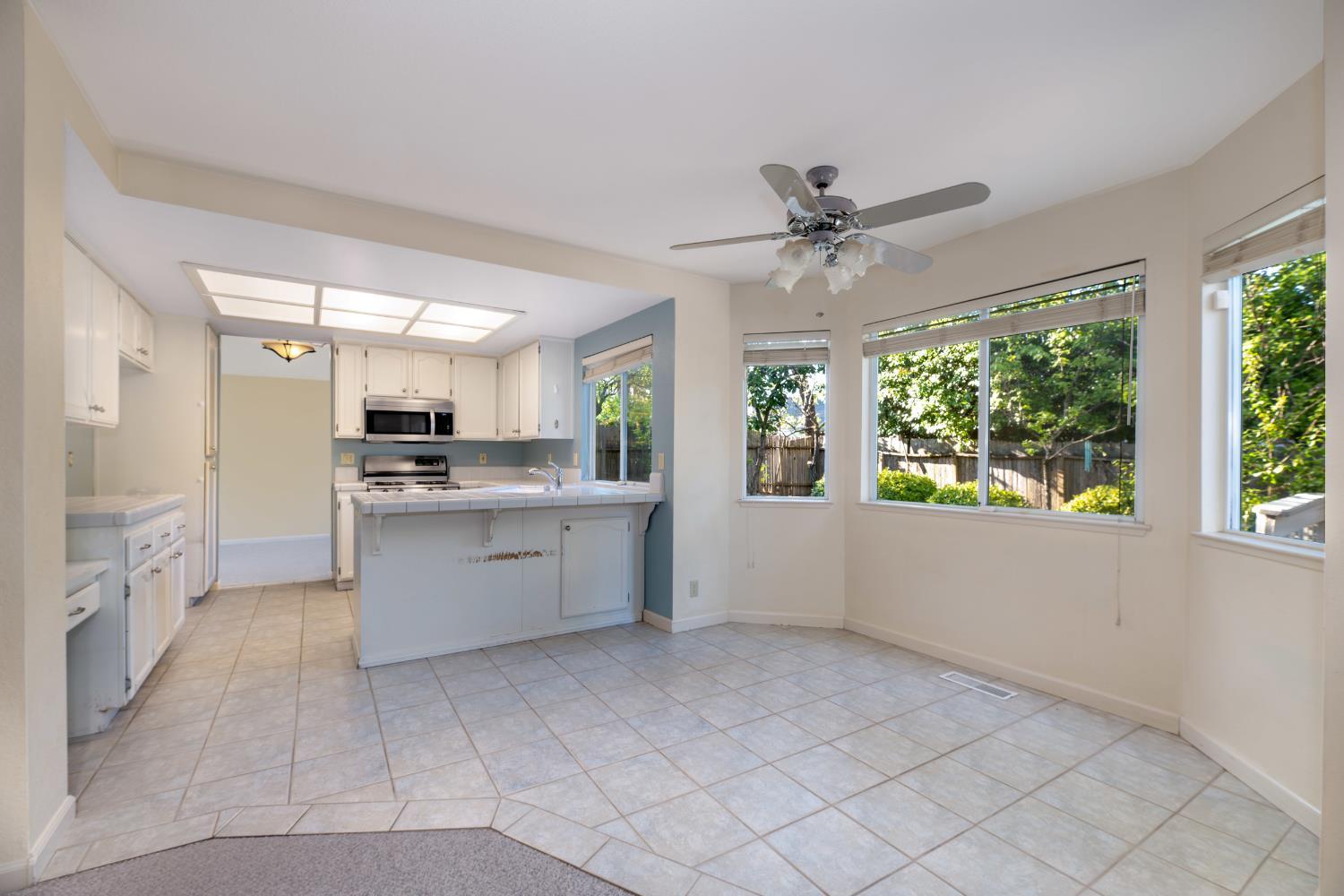 Grass Valley, California, 95945, United States, 3 Bedrooms Bedrooms, ,3 BathroomsBathrooms,Residential,For Sale,1924328