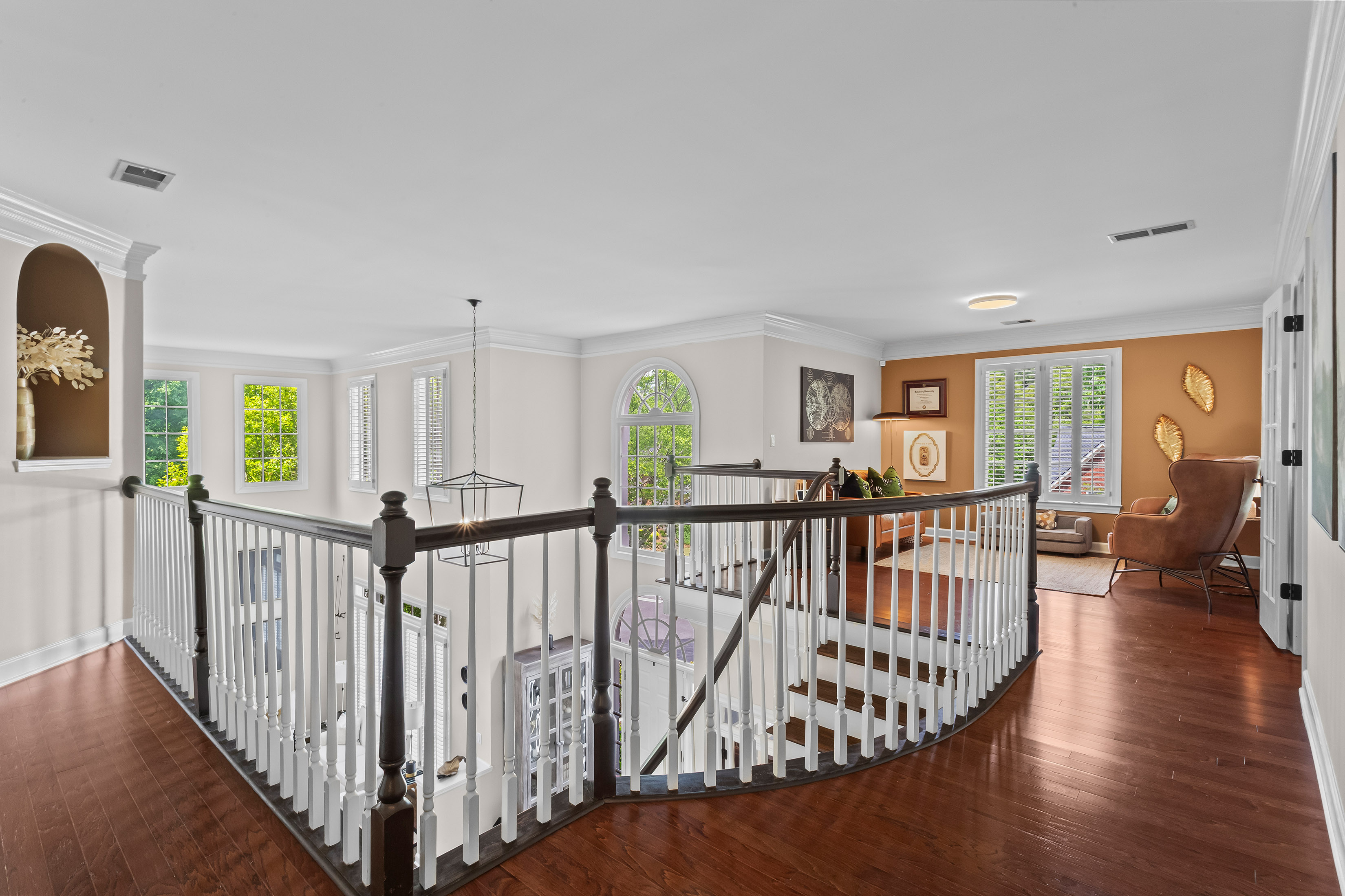  Timeless Elegance in Roswell
