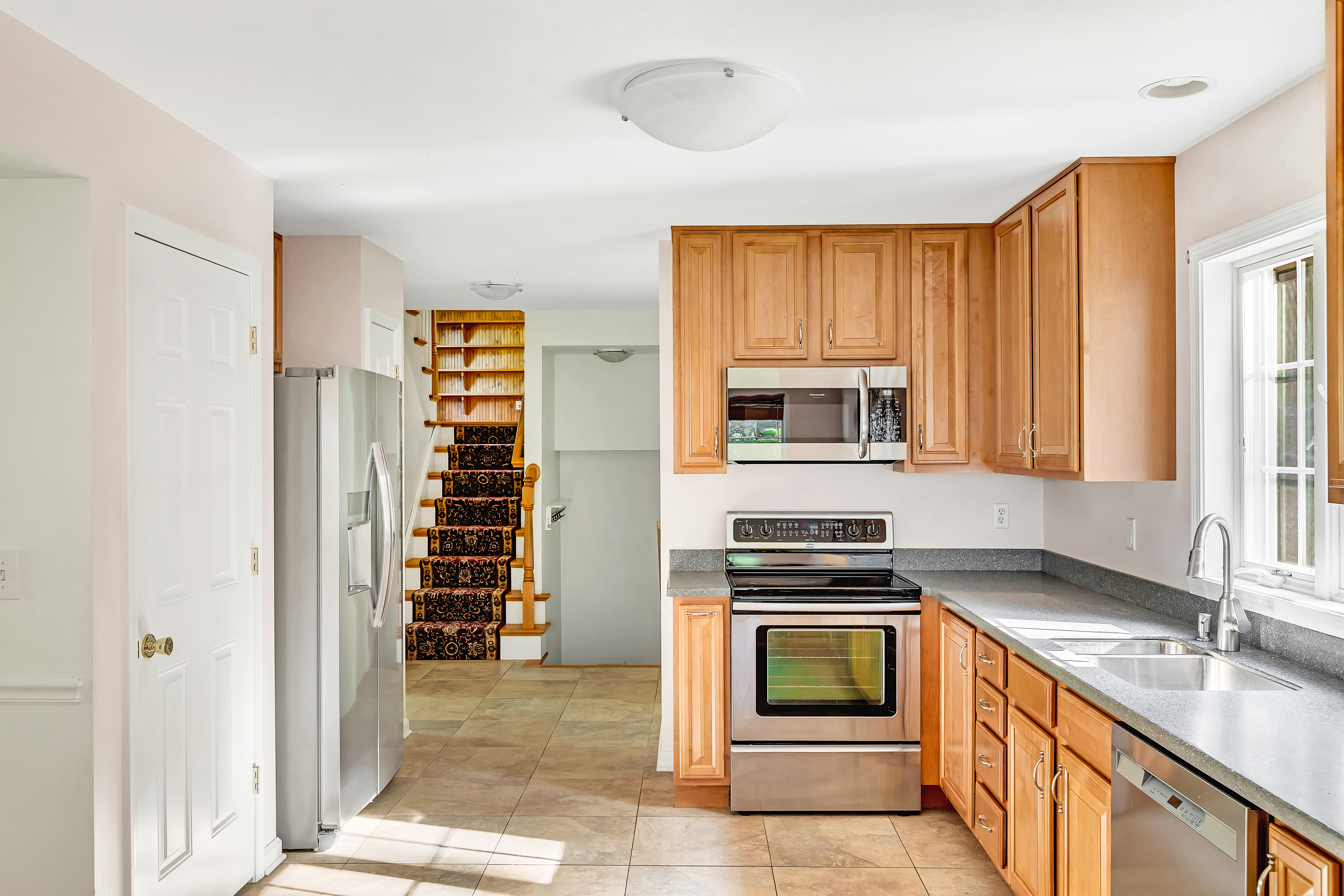  34 Darnley Greene, Bethlehem, NY, 12054 - 物件實景