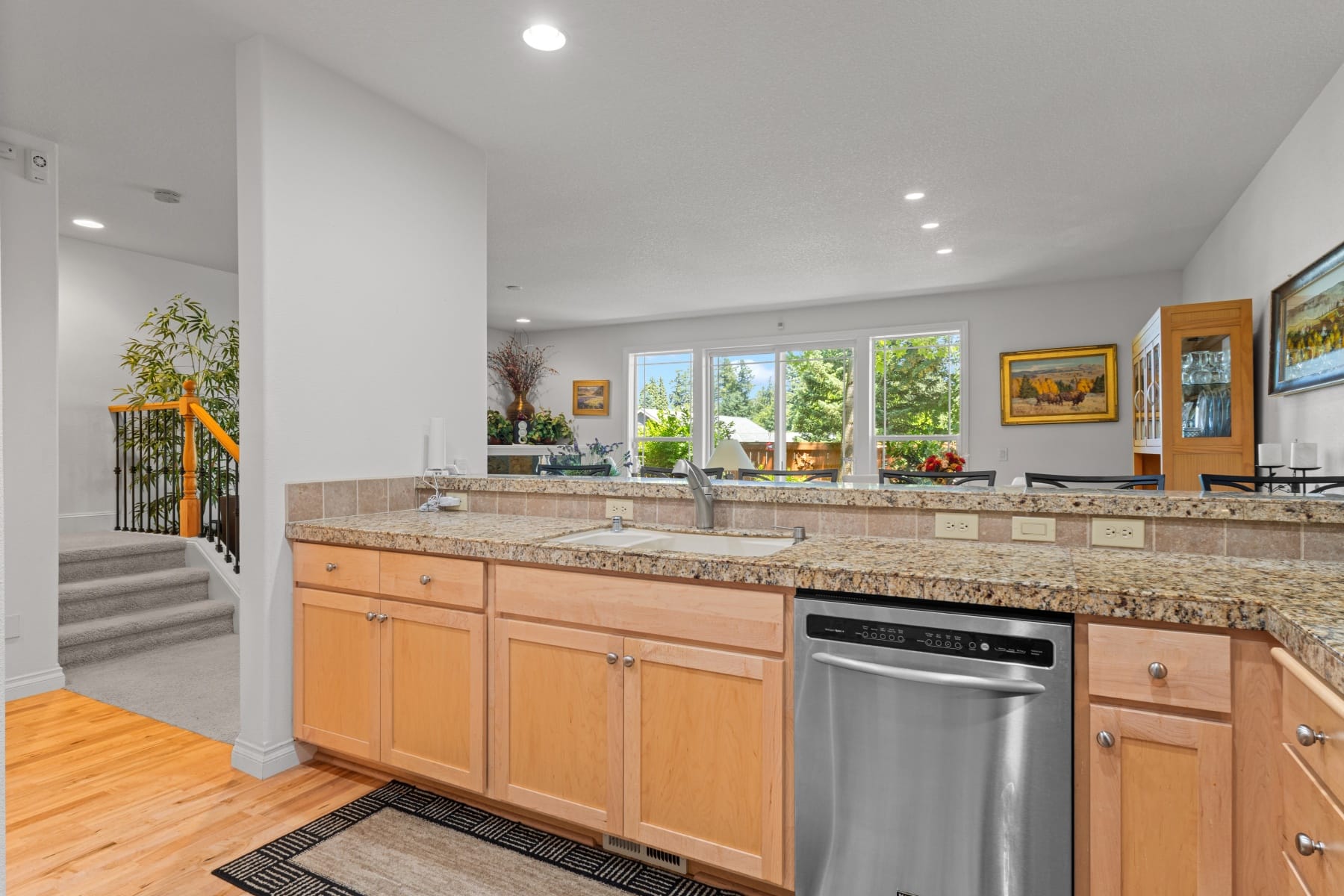  211 SE 198TH PL Camas, WA 98607 - 物件實景