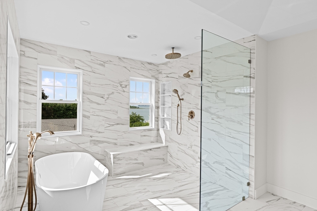 Hingham, Massachusetts, 02043, United States, 5 Bedrooms Bedrooms, ,6 BathroomsBathrooms,Residential,For Sale,1994867