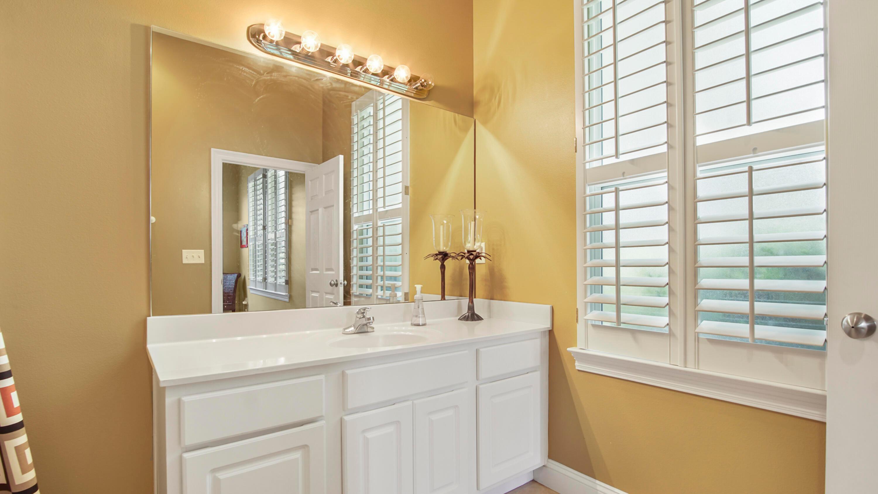 Santa Rosa Beach, Florida, 32459, United States, 3 Bedrooms Bedrooms, ,4 BathroomsBathrooms,Residential,For Sale,1937228